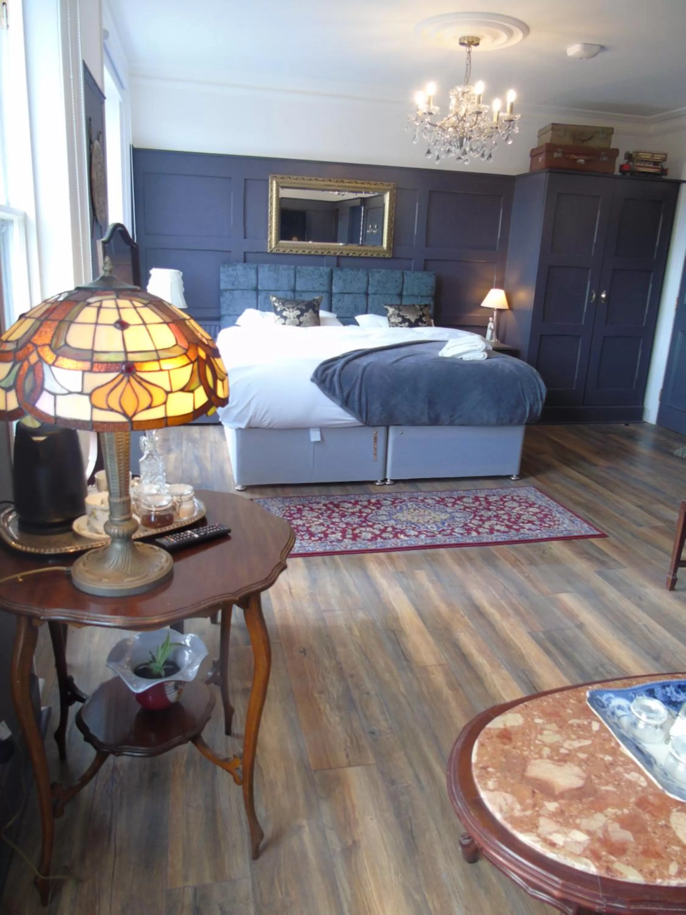 Coffee/tea facilities, Bed in The Warren Belfast