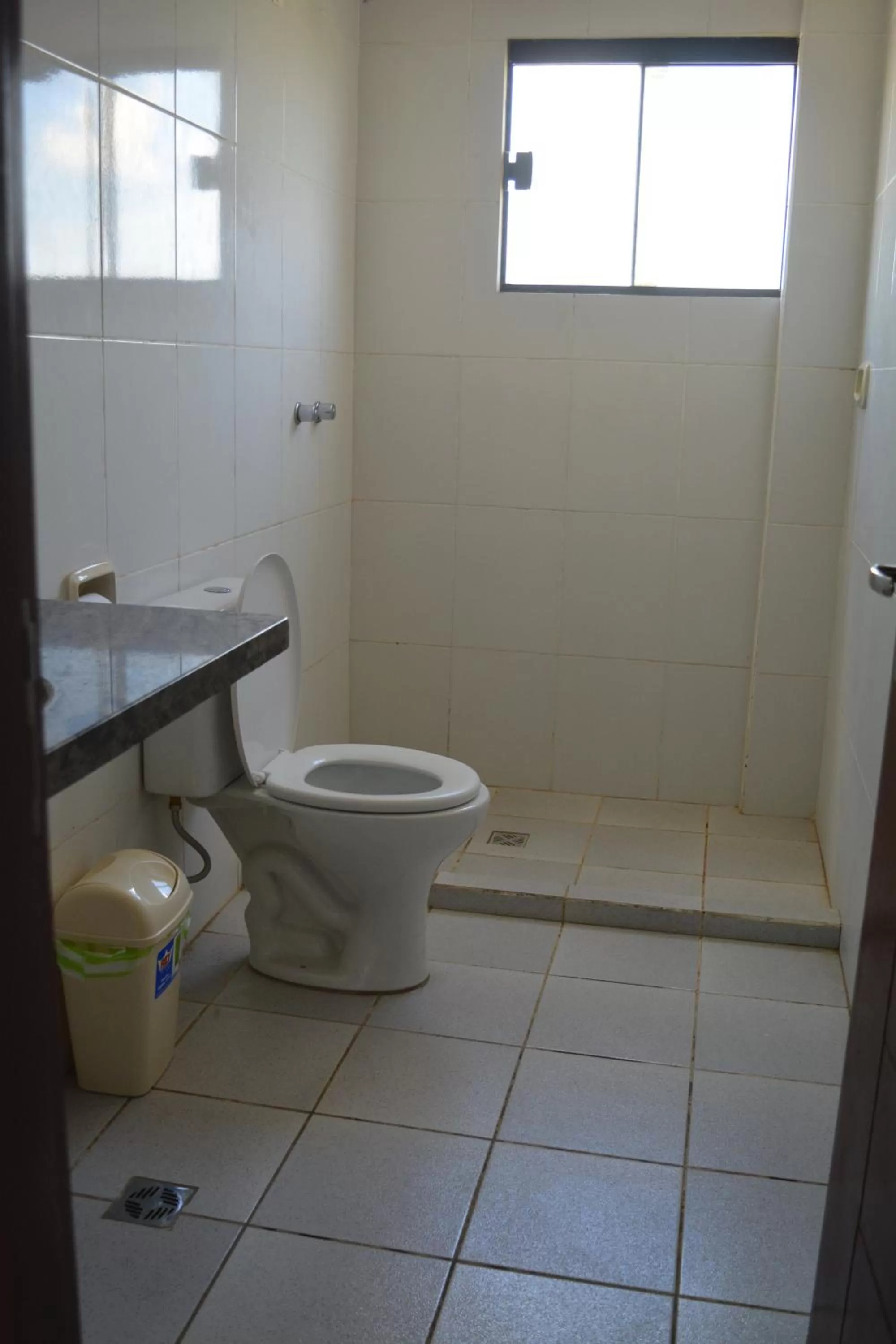 Bathroom in Hotel Viru Viru II