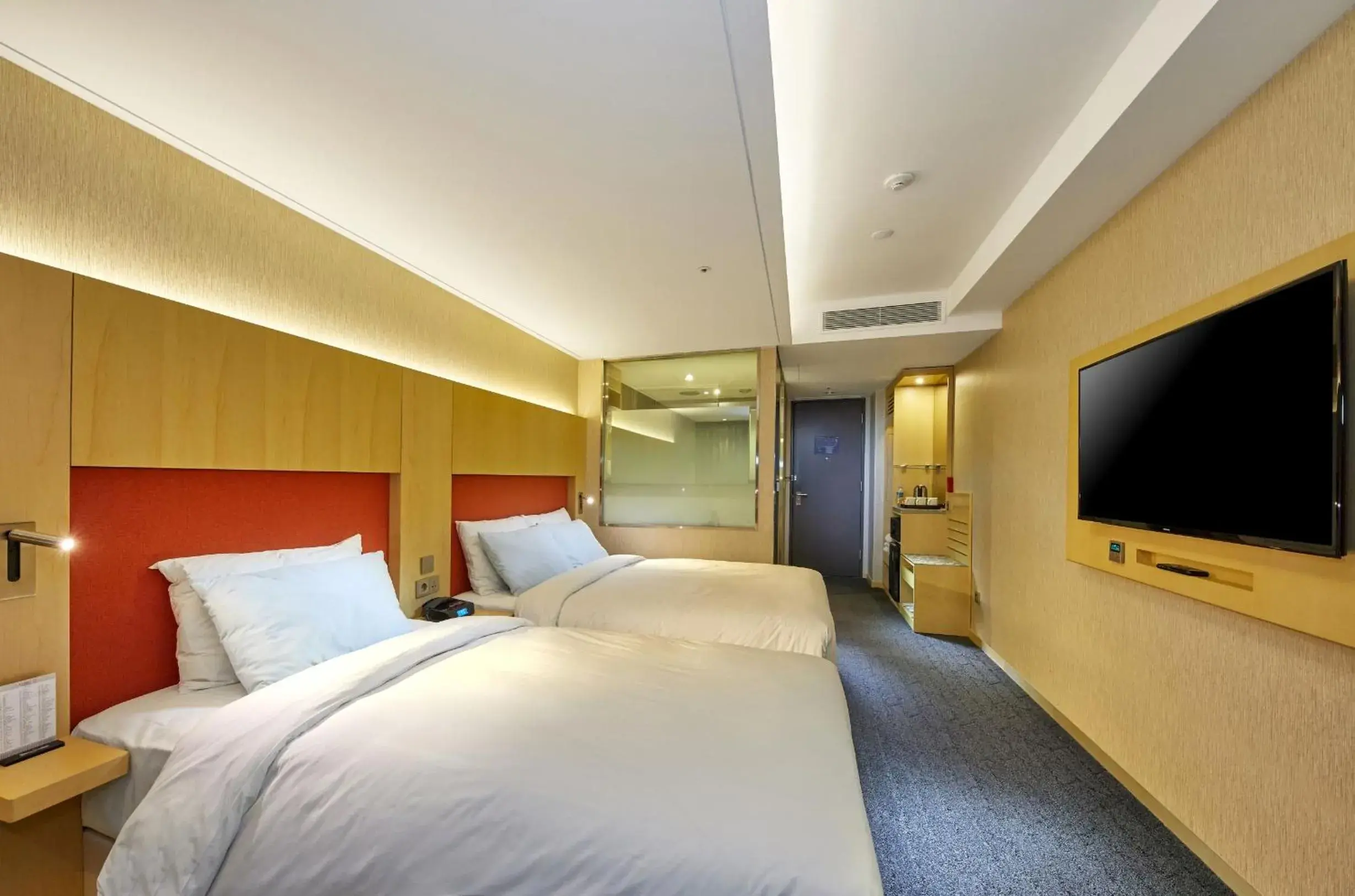 Deluxe Twin Room in Hotel Midcity Myeongdong Deluxe Twin Room in Hotel Midcity Myeongdong