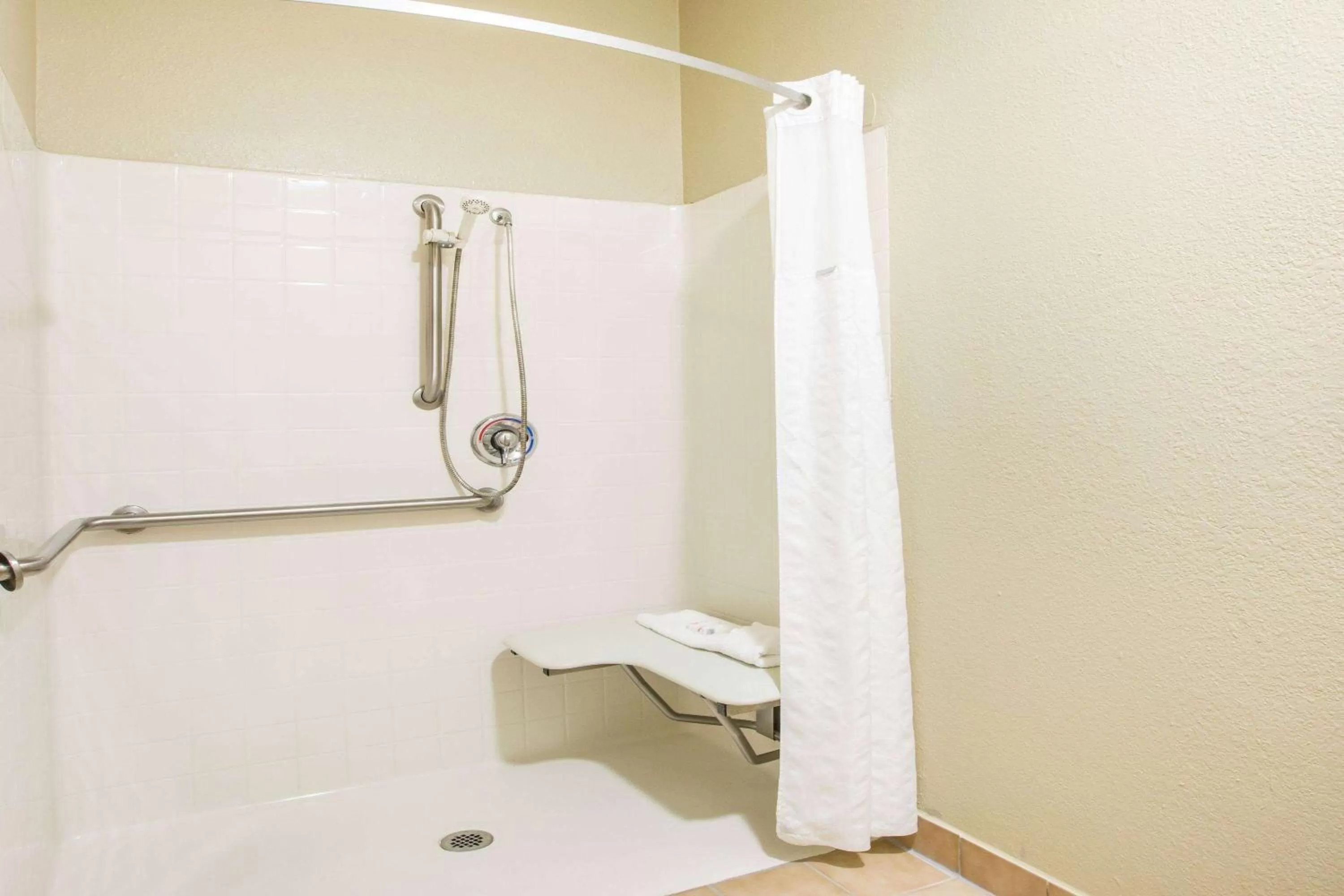 Shower in Super 8 by Wyndham Port Arthur/Nederland Area