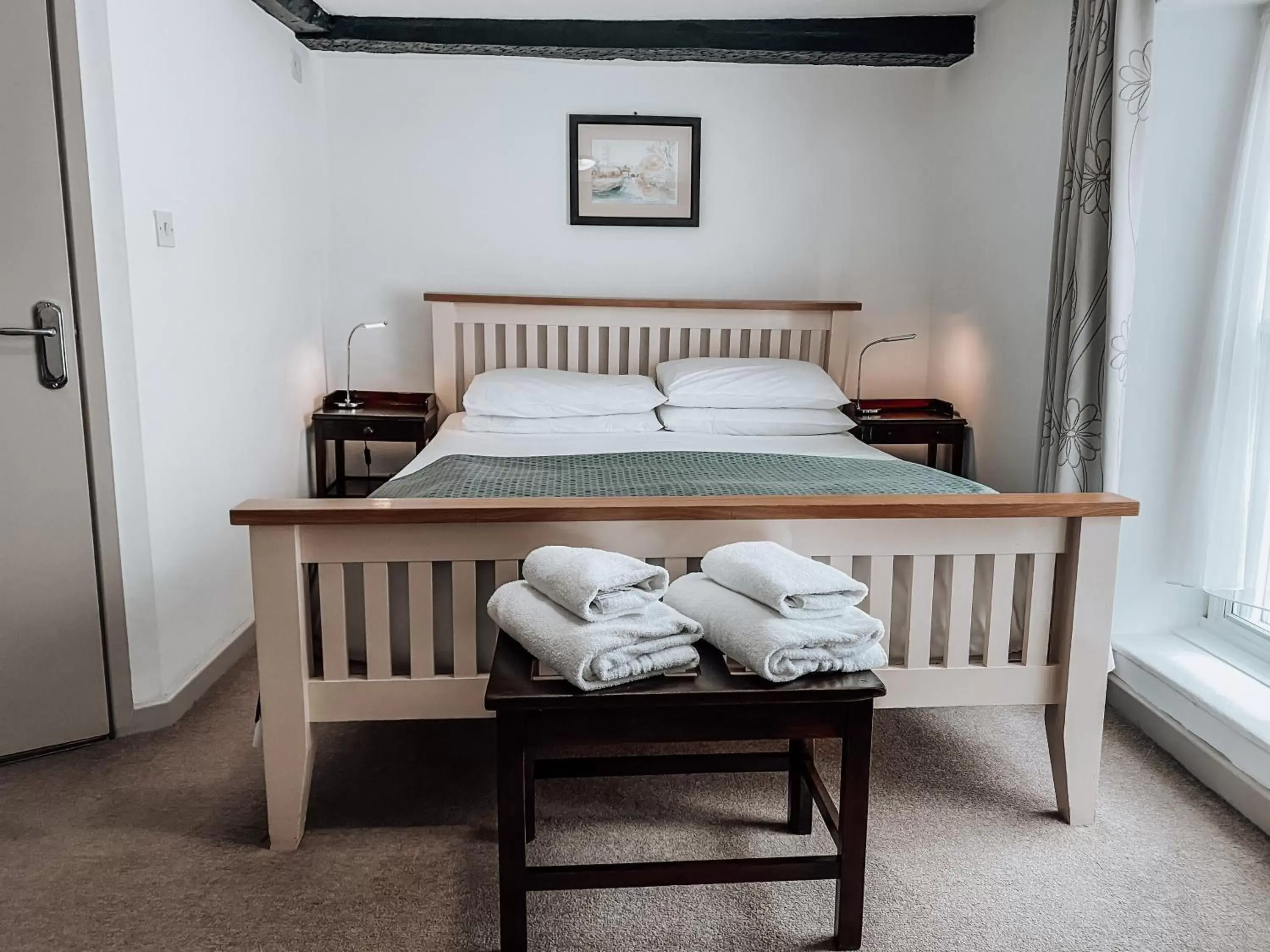 Superior King Room in The Blenheim Buttery Superior King Room in The Blenheim Buttery