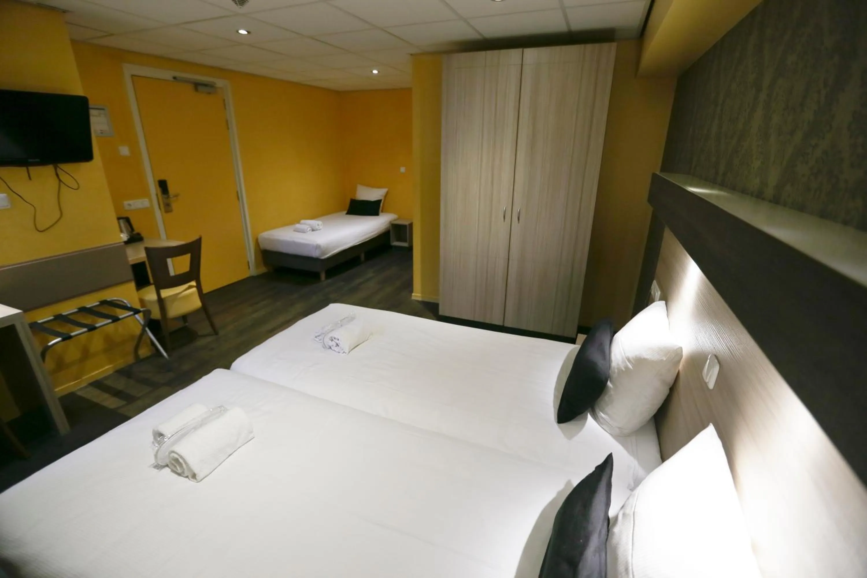 Bed in City Hotel Amsterdam