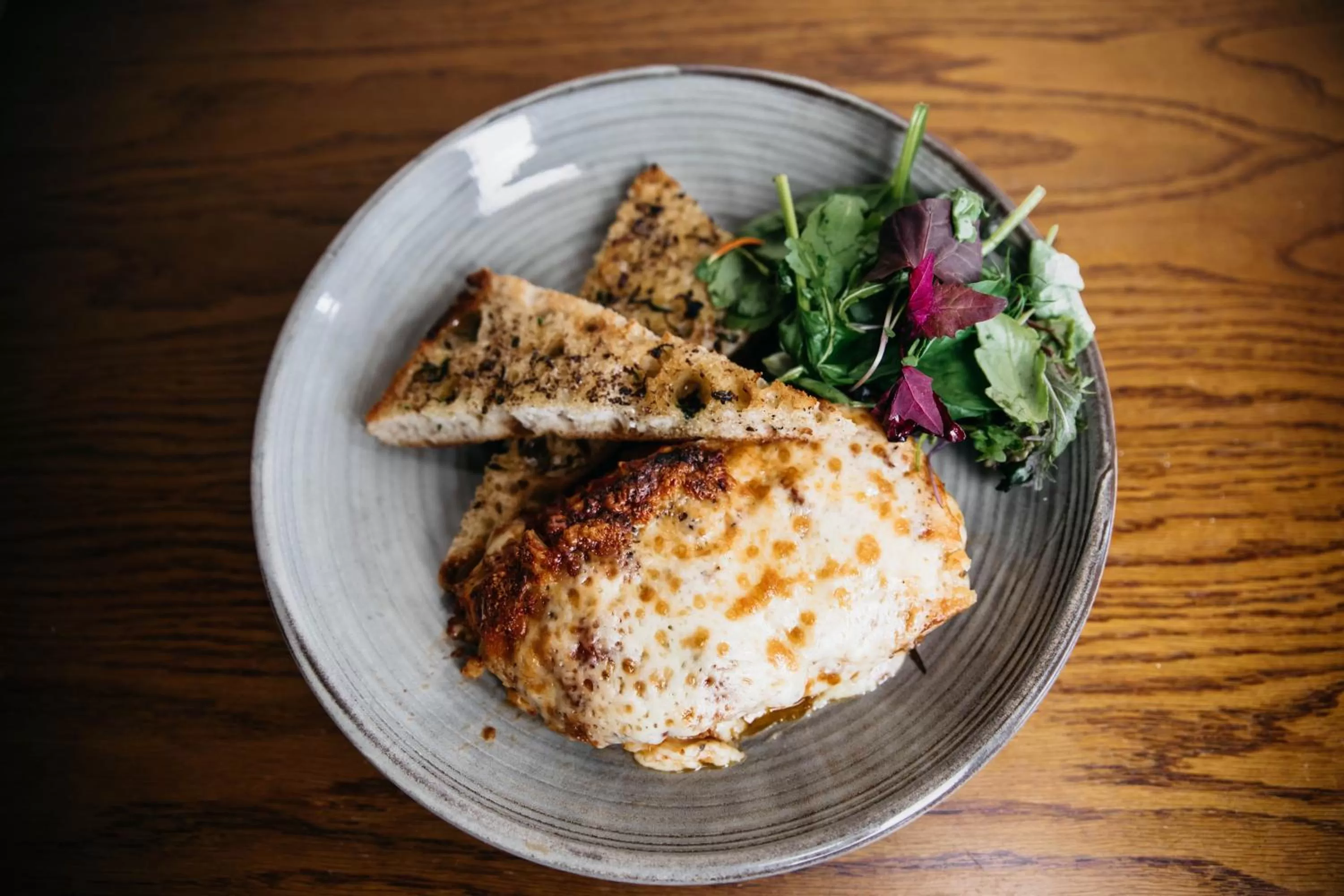 Dinner in Three Horseshoes Inn