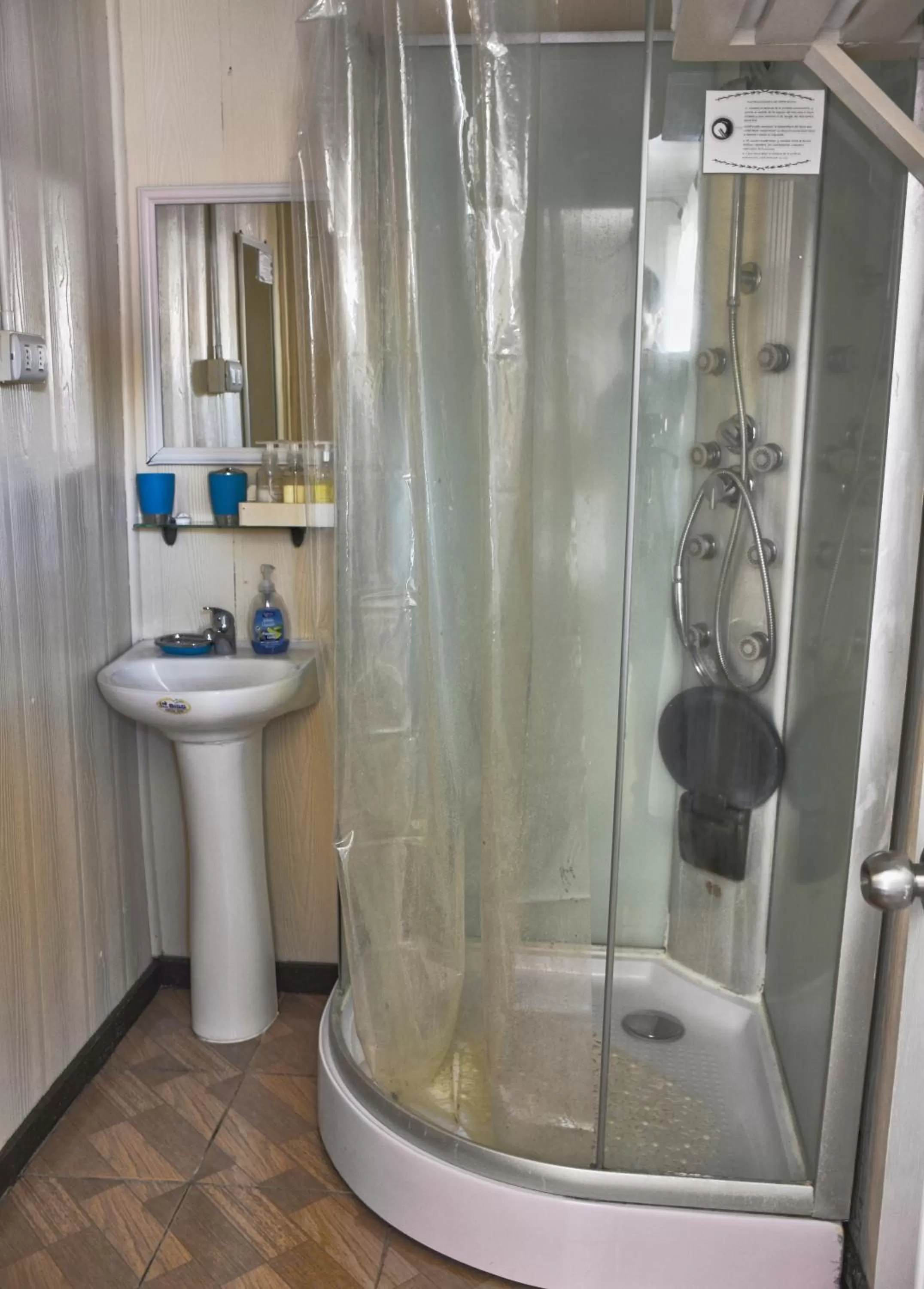 Bathroom in Hostal Triwe