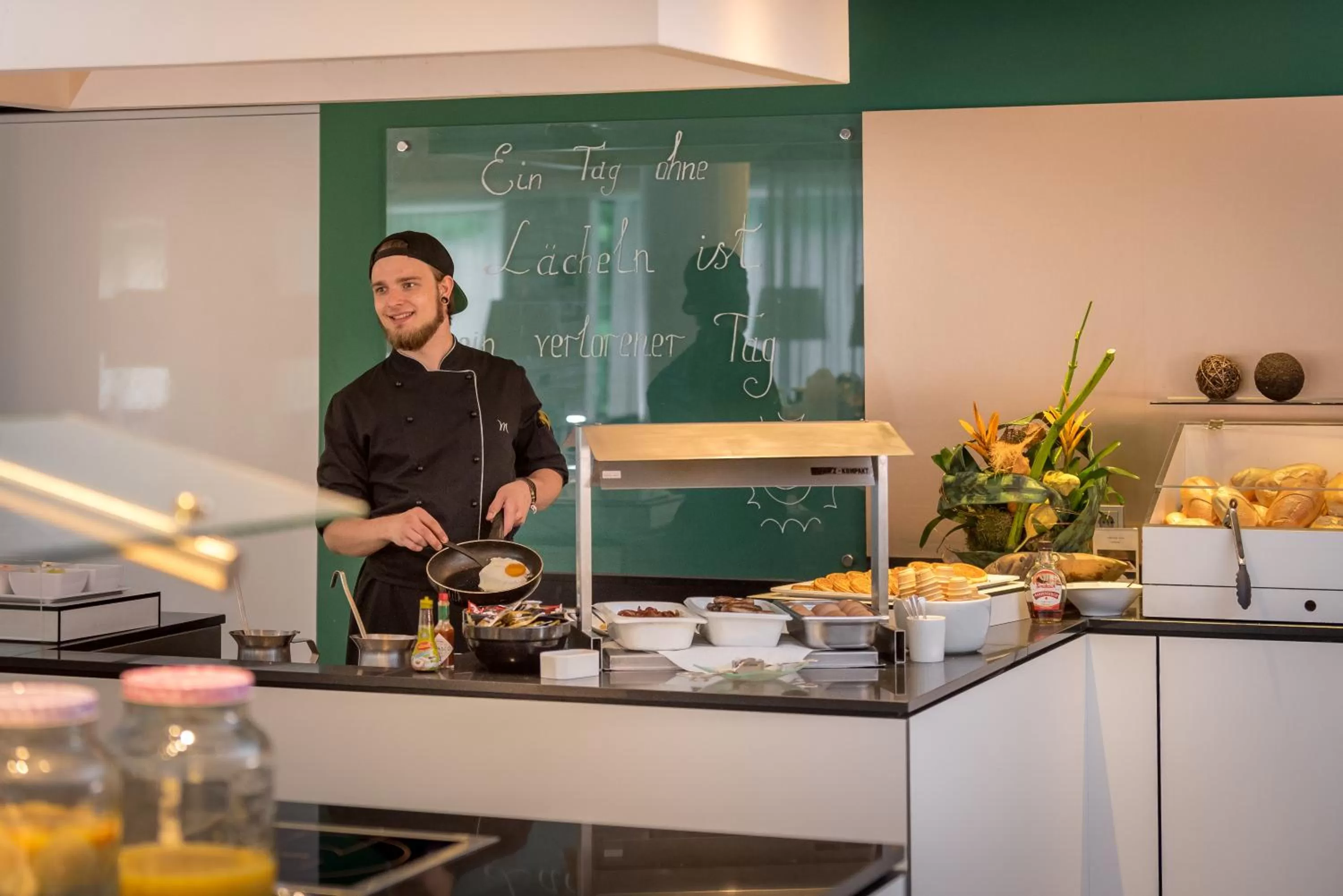 Restaurant/places to eat in Congress Hotel Mercure Nürnberg an der Messe