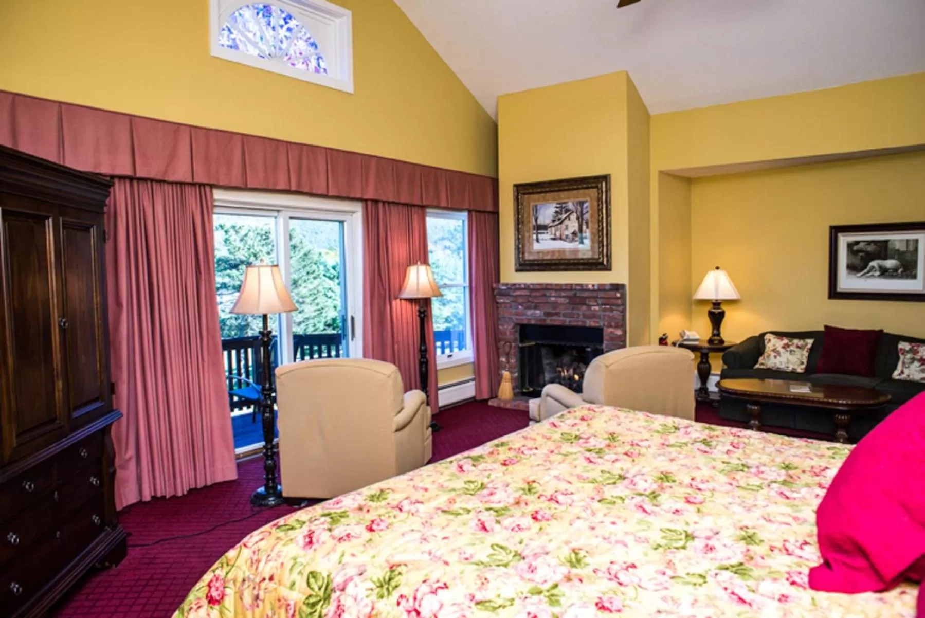 Bedroom, Bed in Manchester View