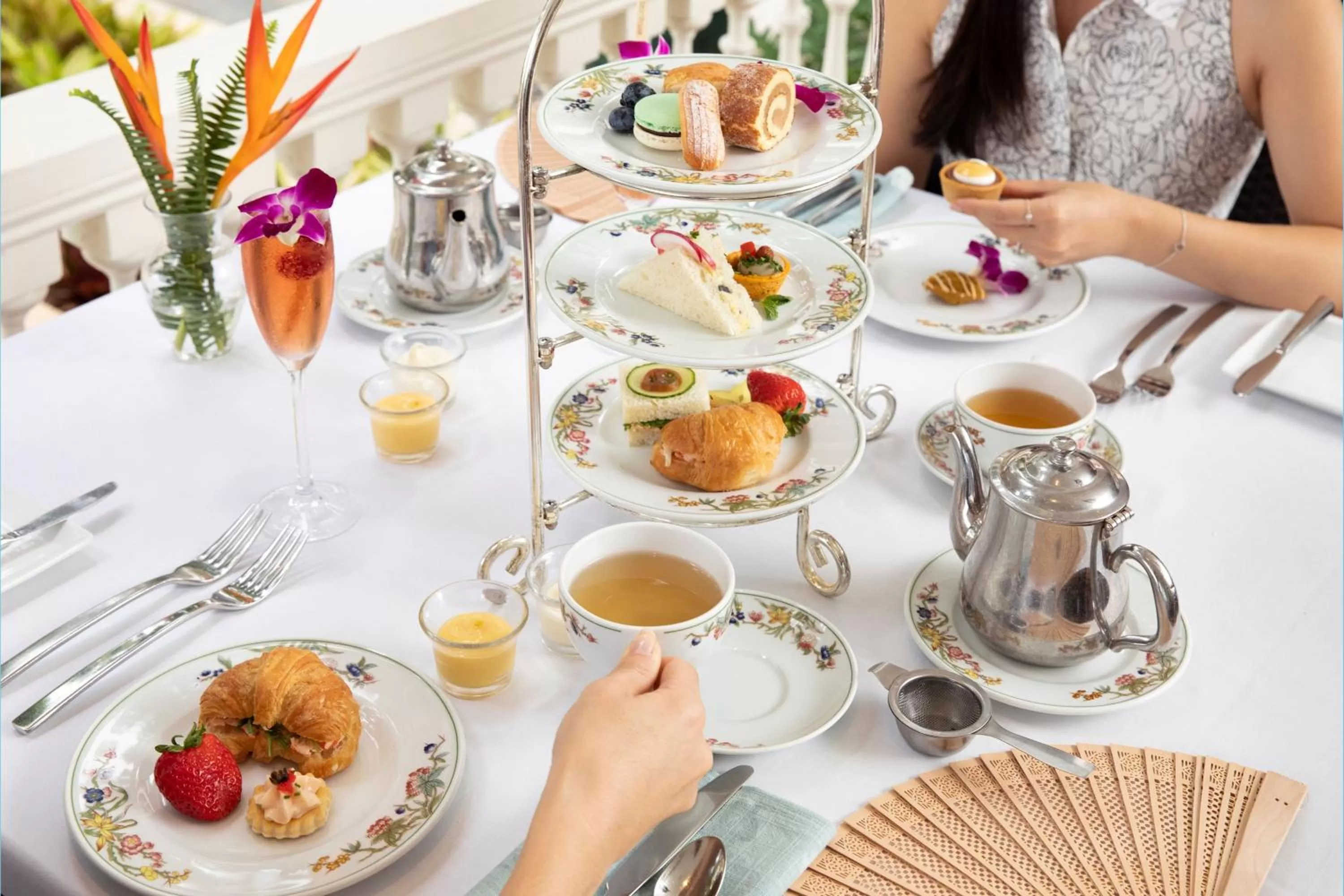 Beach in Moana Surfrider, A Westin Resort & Spa, Waikiki Beach