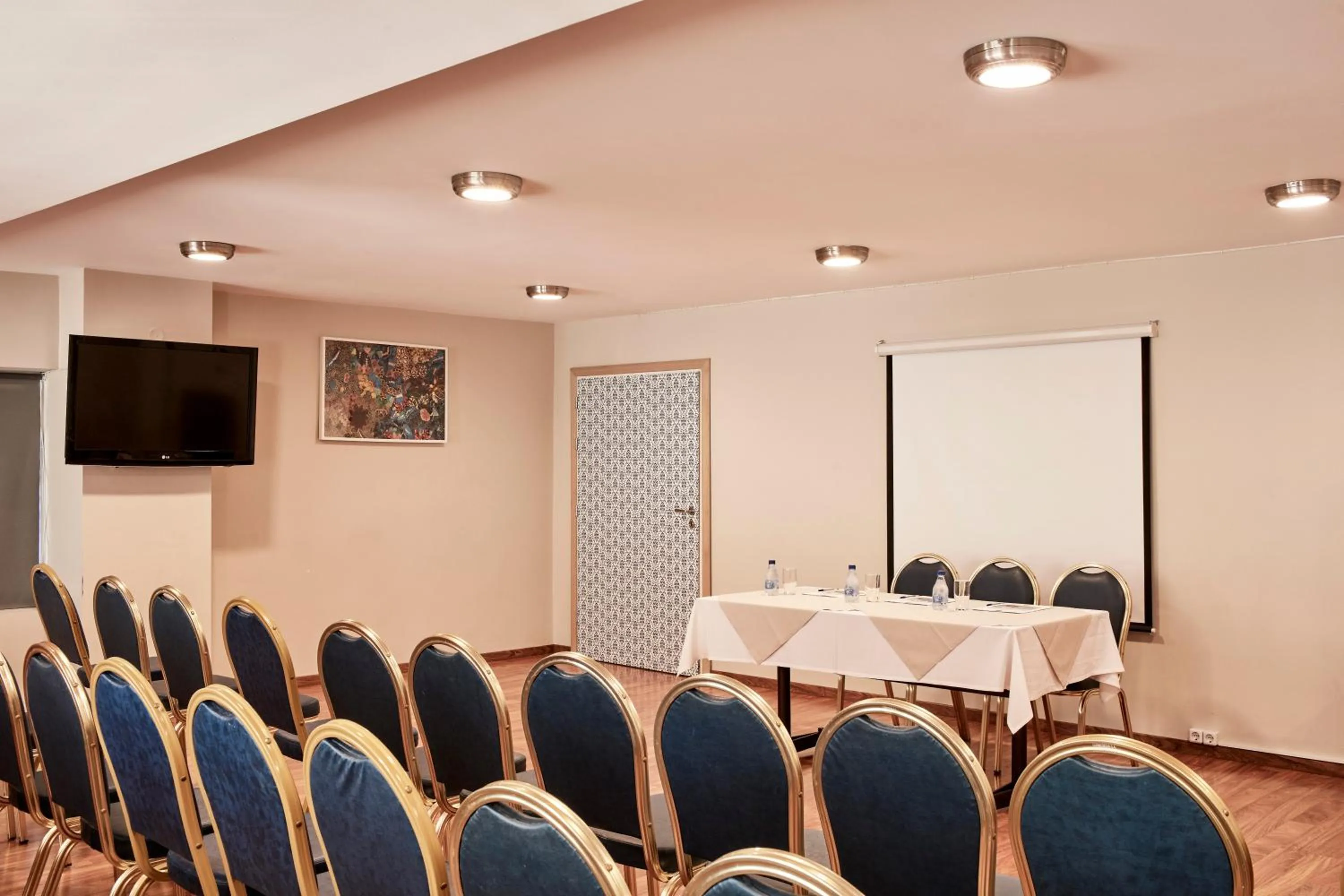 Banquet/Function facilities in Candia Hotel