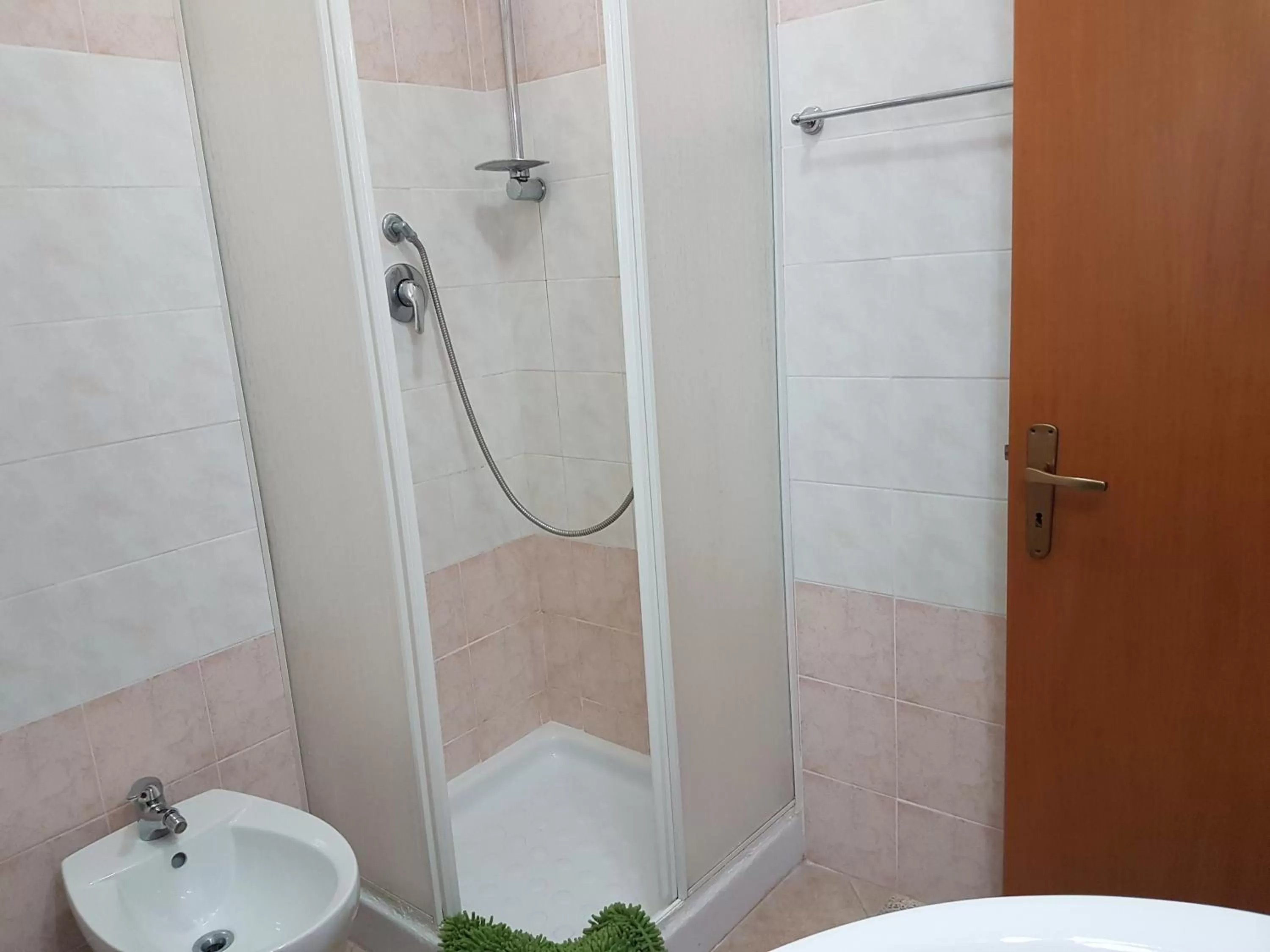 Bathroom in B&B Magna Grecia