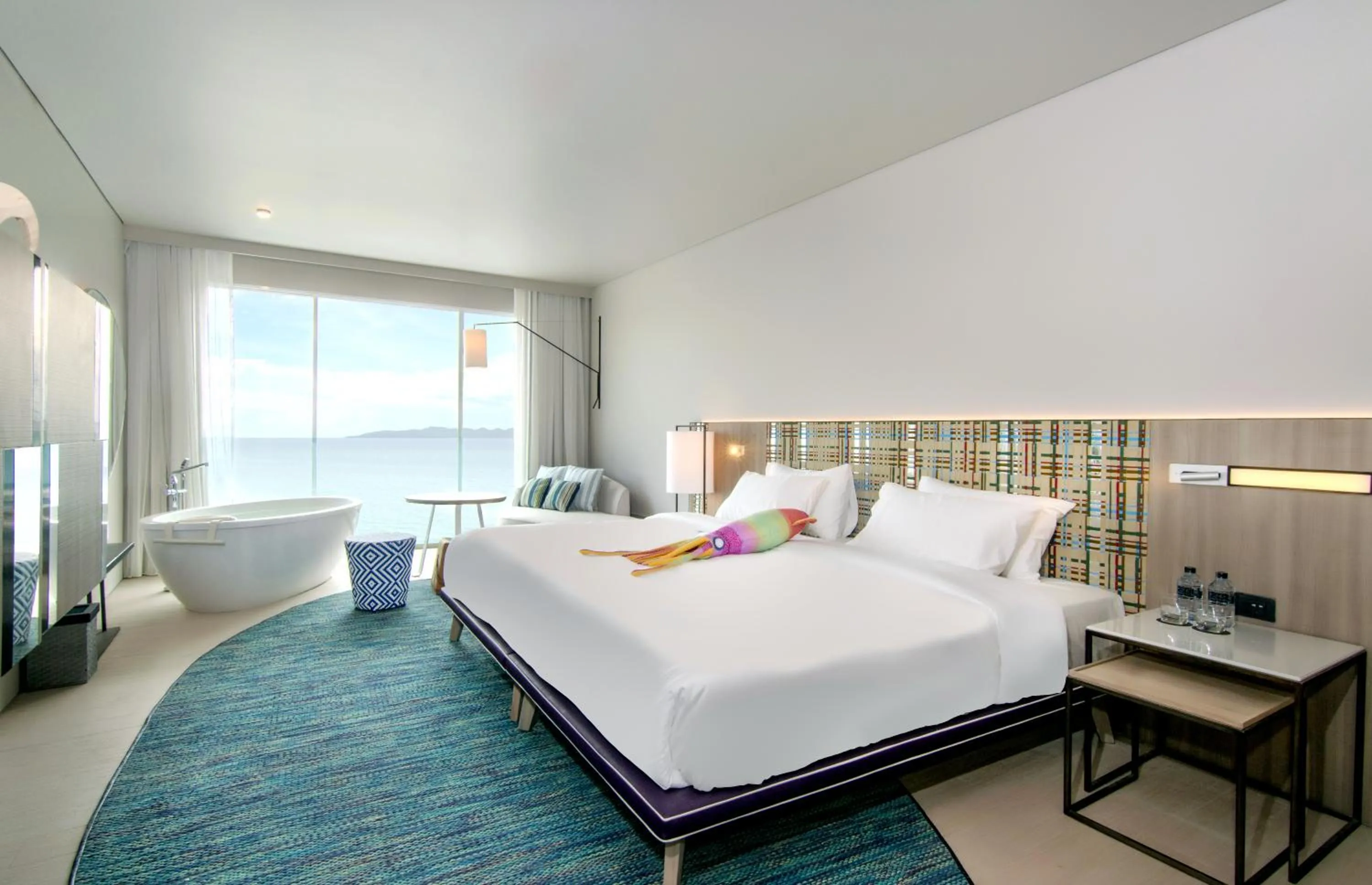 Sea view, Bed in Veranda Resort Pattaya - MGallery Collection, Accor Hotel