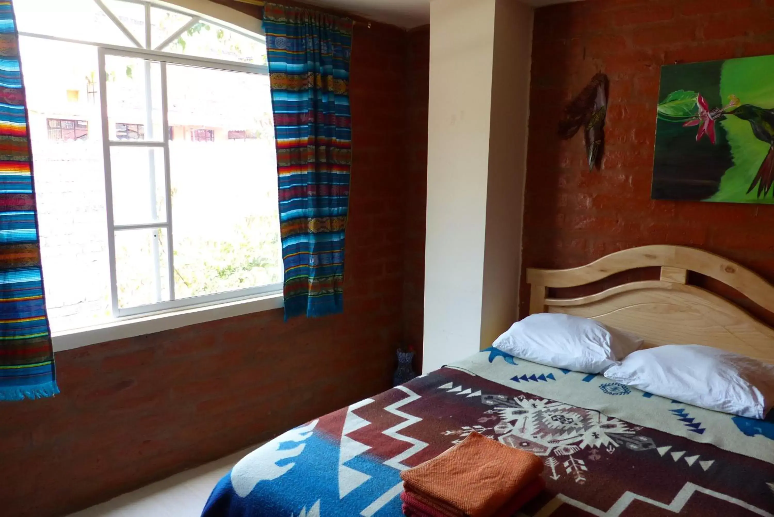 Double Room with Mountain View in Hostal La Casa Amarilla City Double Room with Mountain View in Hostal La Casa Amarilla City