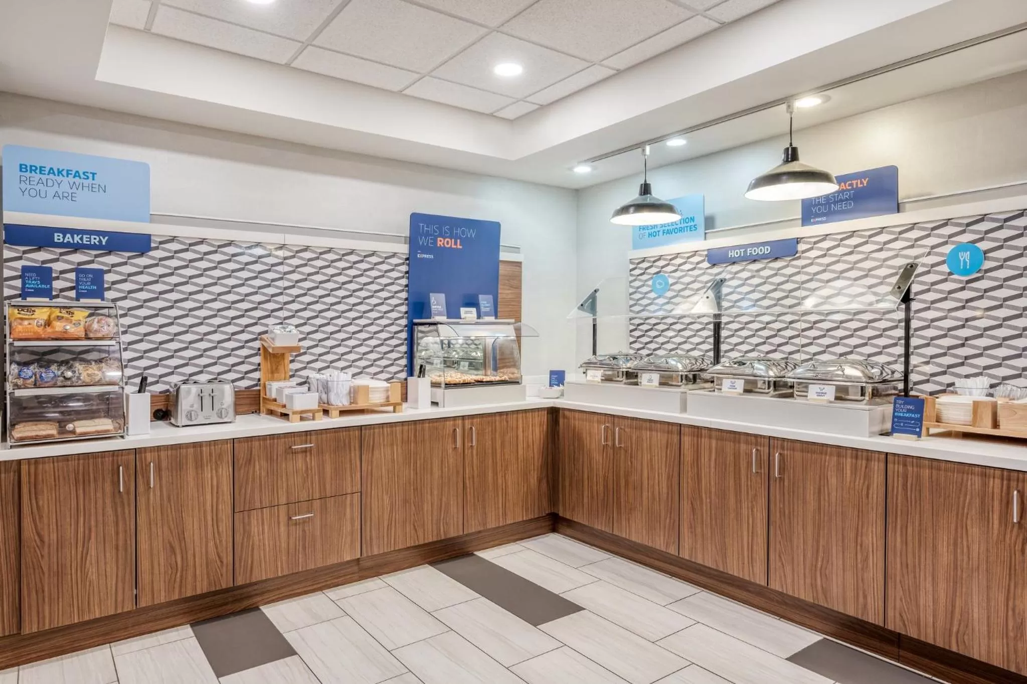 Breakfast in Holiday Inn Express & Suites Vandalia by IHG