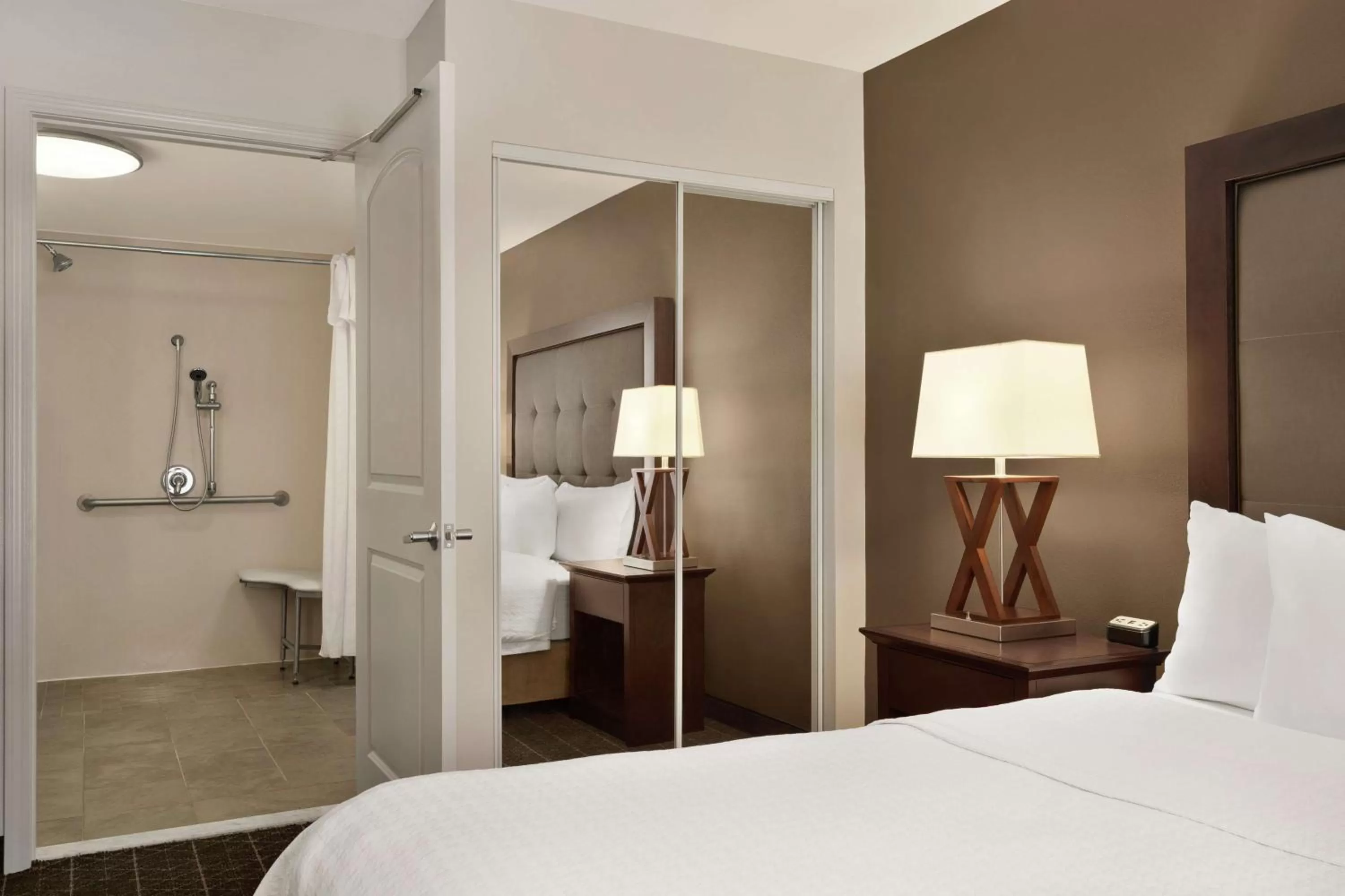 King suite with Bath Tub - hearing Accessible/Non-Smoking in Homewood Suites by Hilton Dover - Rockaway