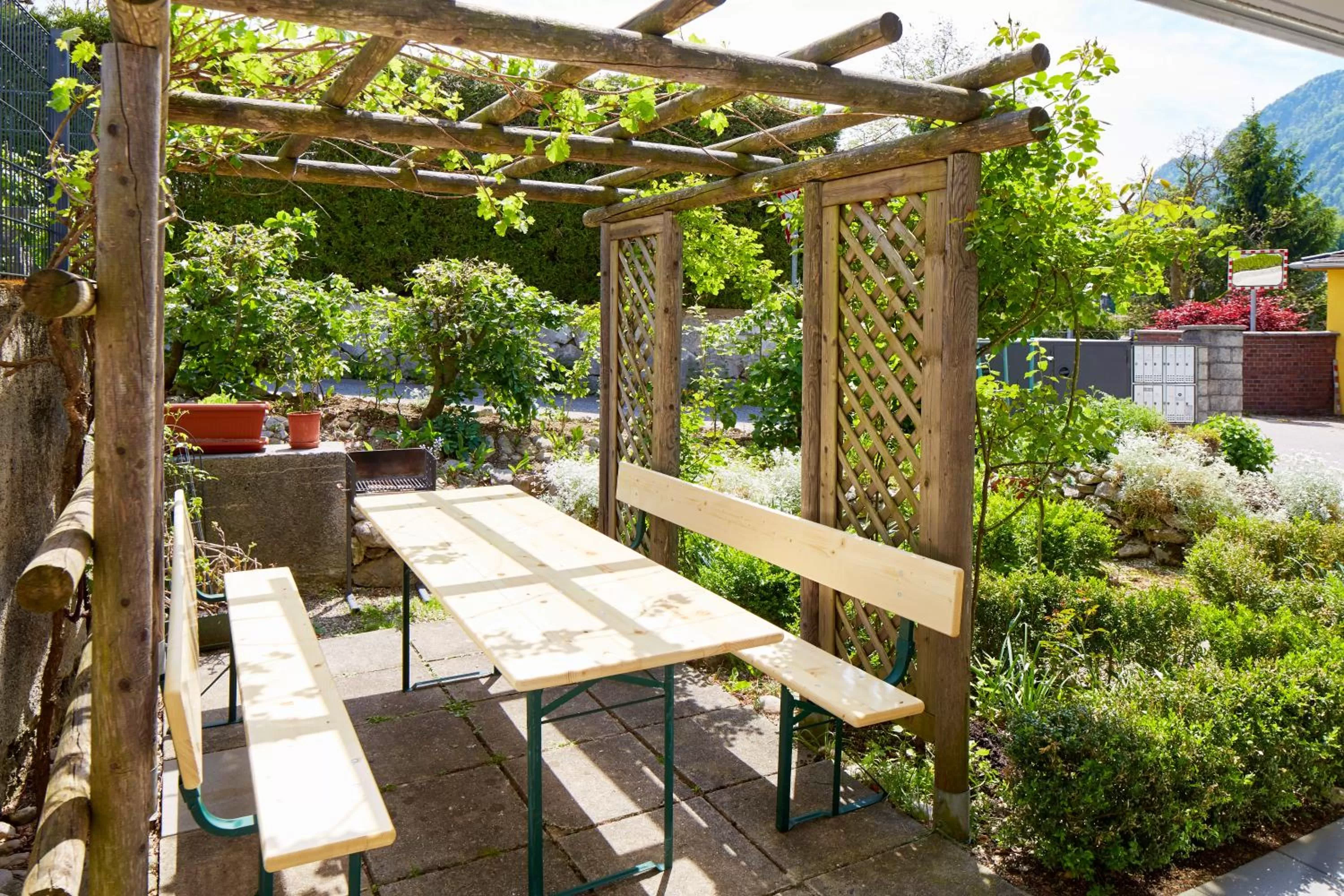 Garden view in Good Rooms GmbH Bad Ischl