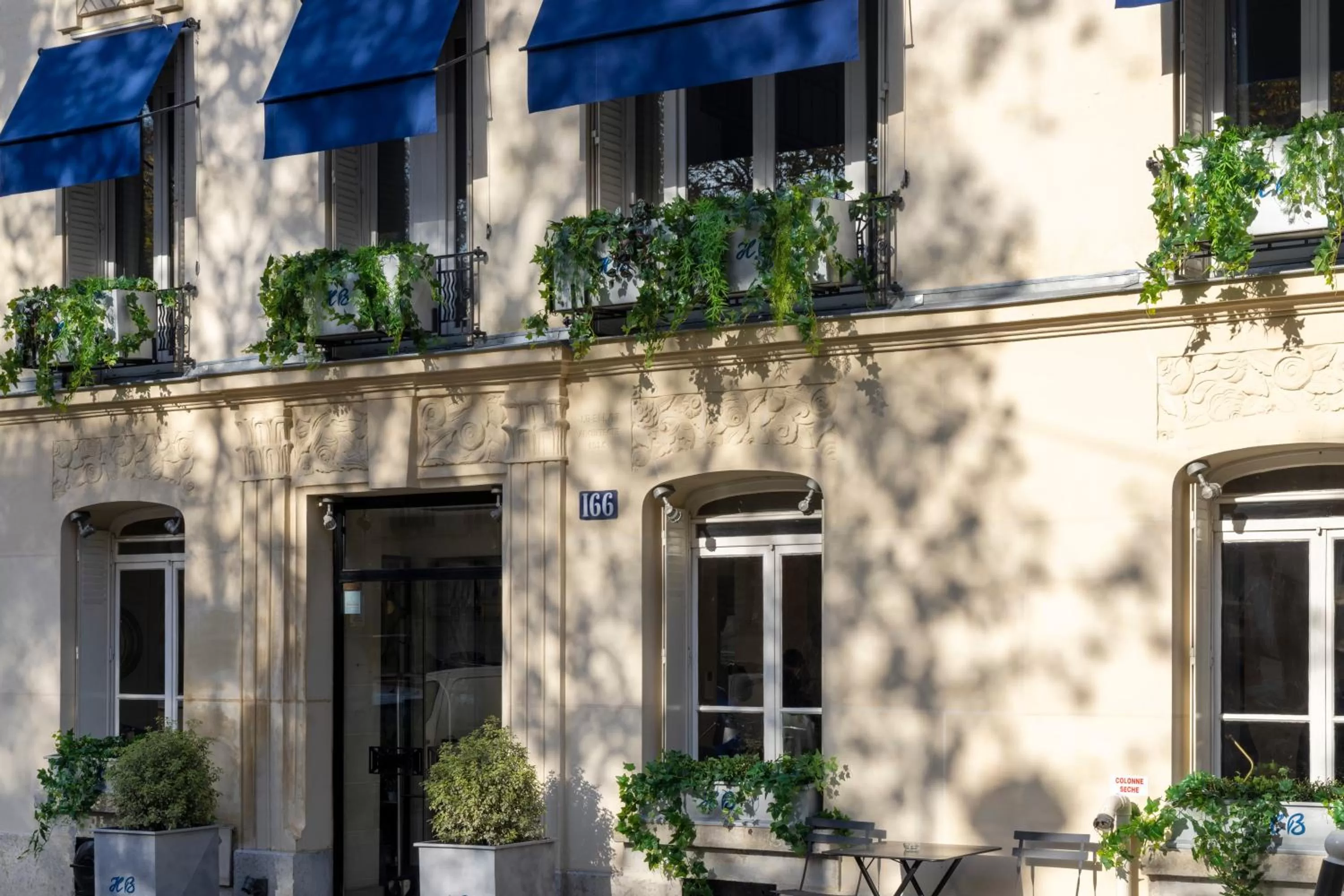 Facade/entrance in Hôtel de Banville