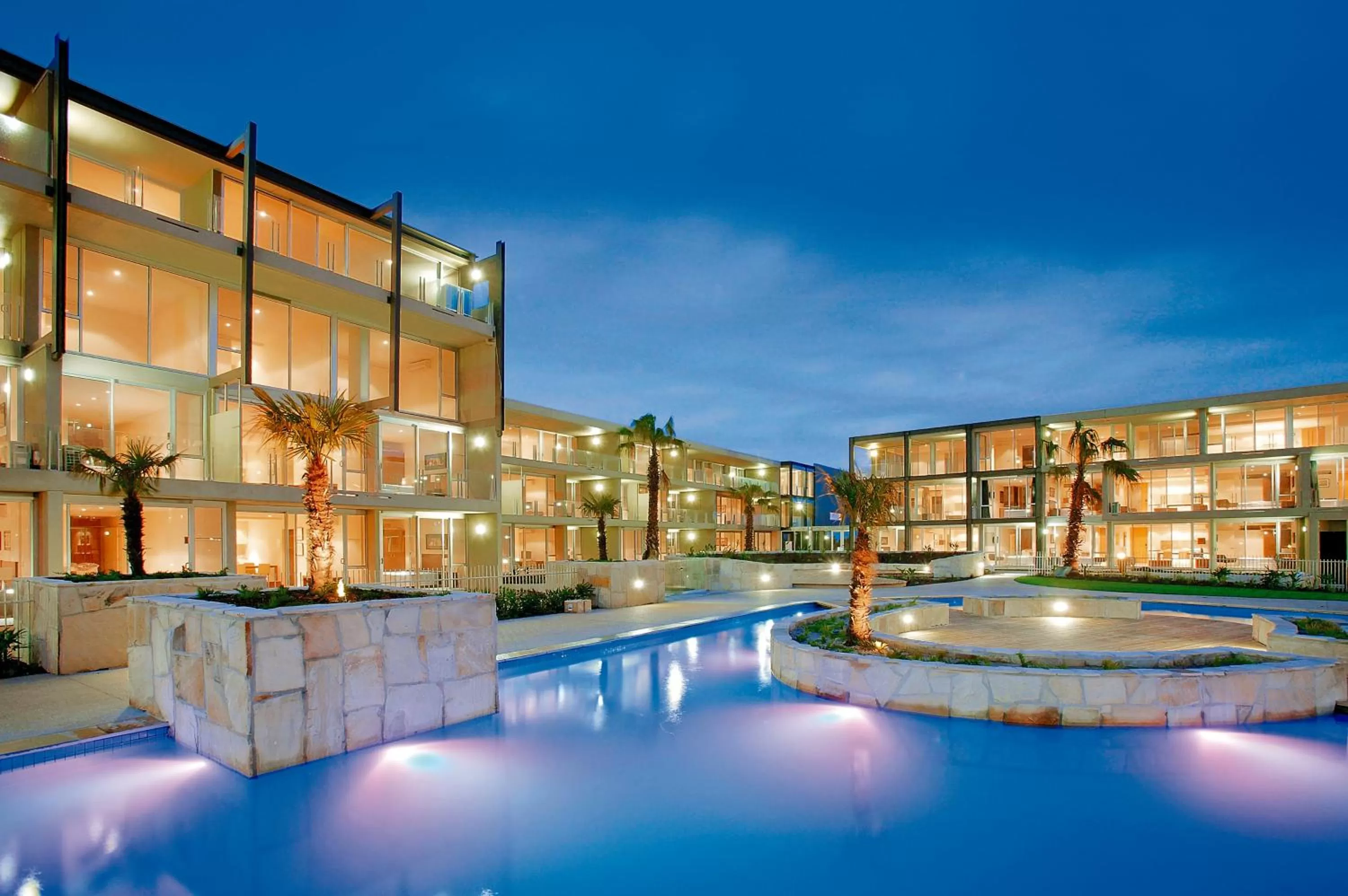 Swimming pool in Wyndham Resort Torquay