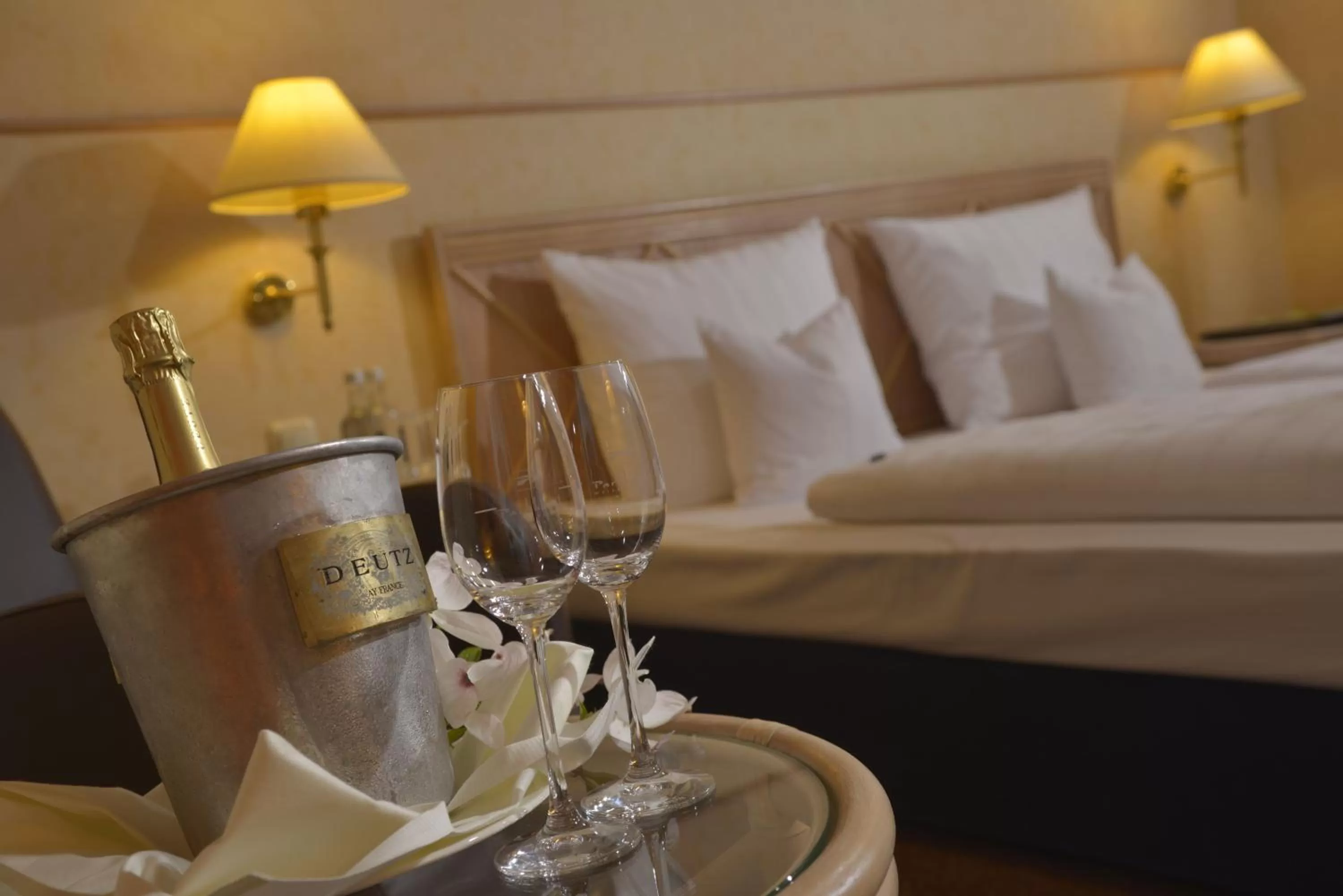 Photo of the whole room, Bed in Parkhotel Weiskirchen