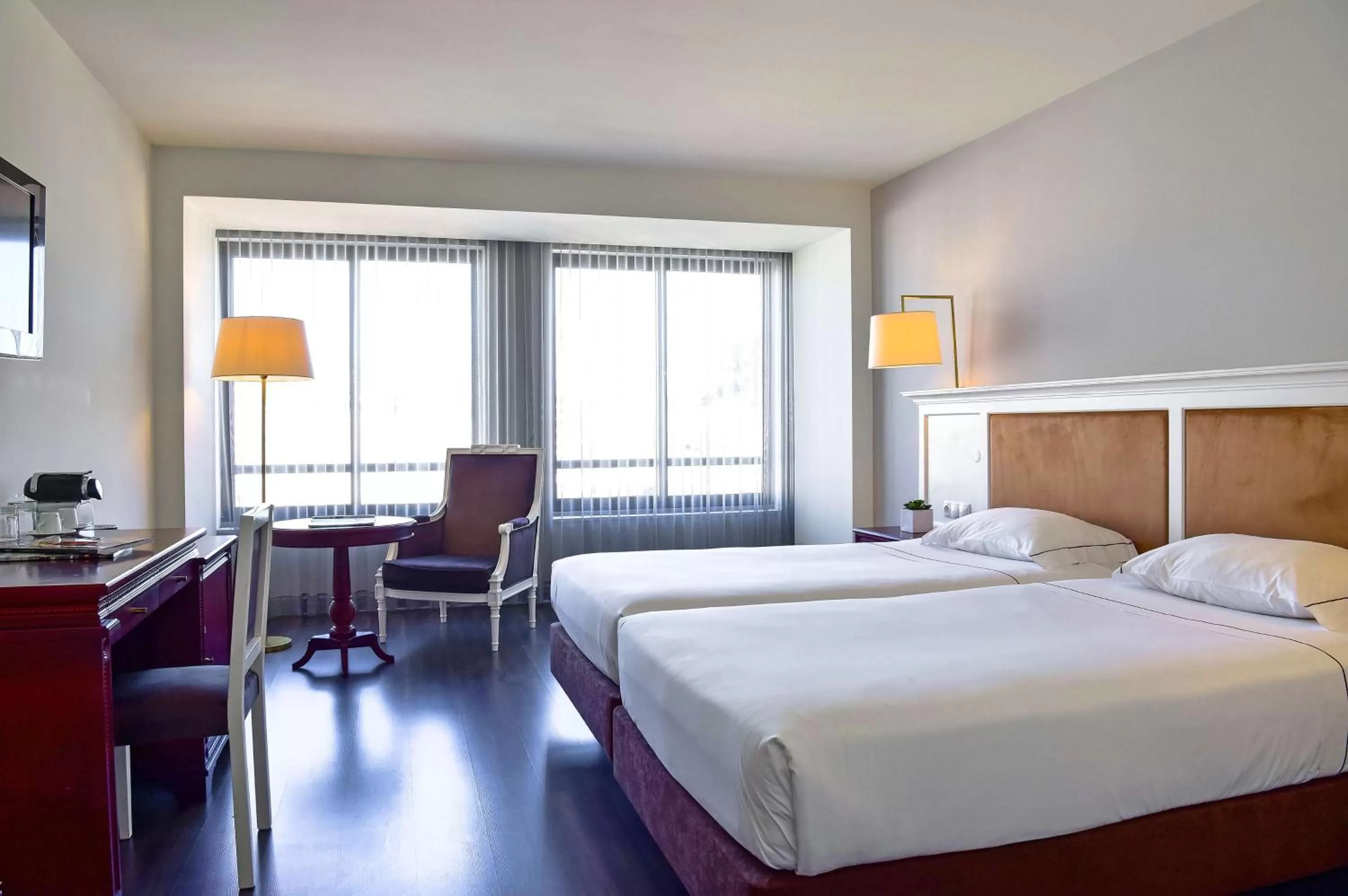 Standard Double or Twin Room with Extra bed (2 Adults + 1 Child) in Tivoli Coimbra Hotel
