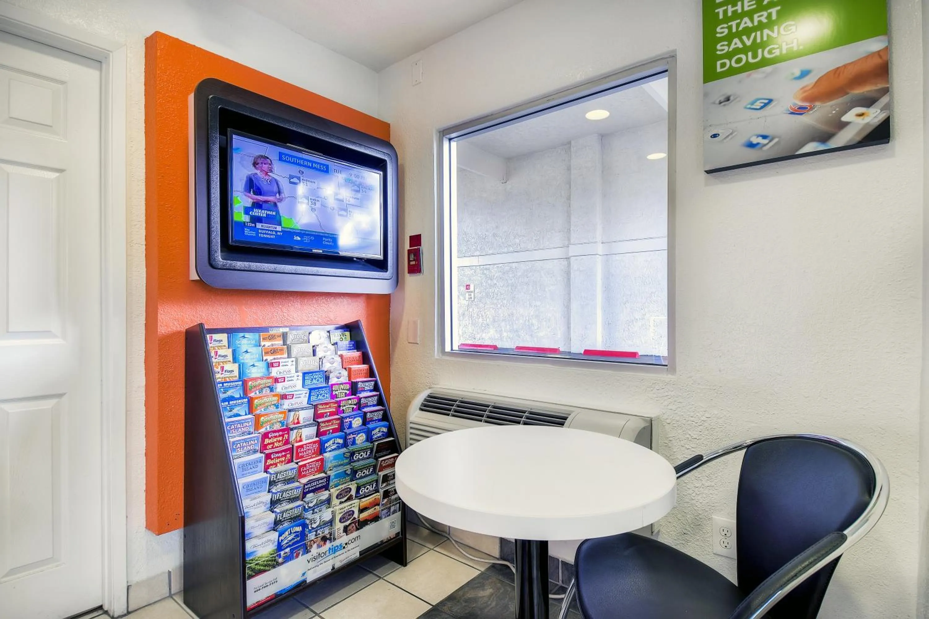 Lobby or reception in Motel 6-Chino, CA - Los Angeles Area