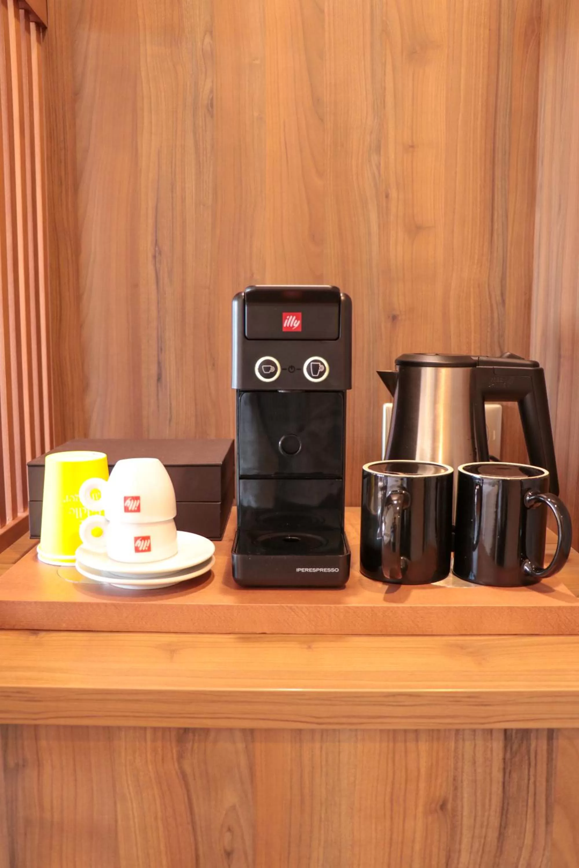 Coffee/tea facilities in Golden Tulip Porto-Vecchio