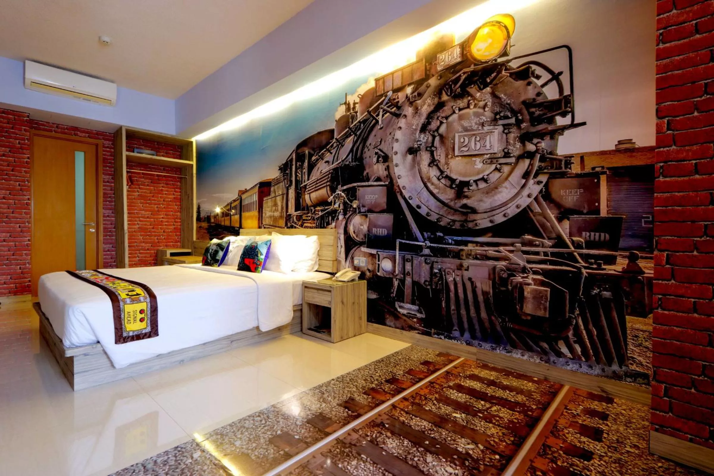 Photo of the whole room, Bed in Rhadana Hotel