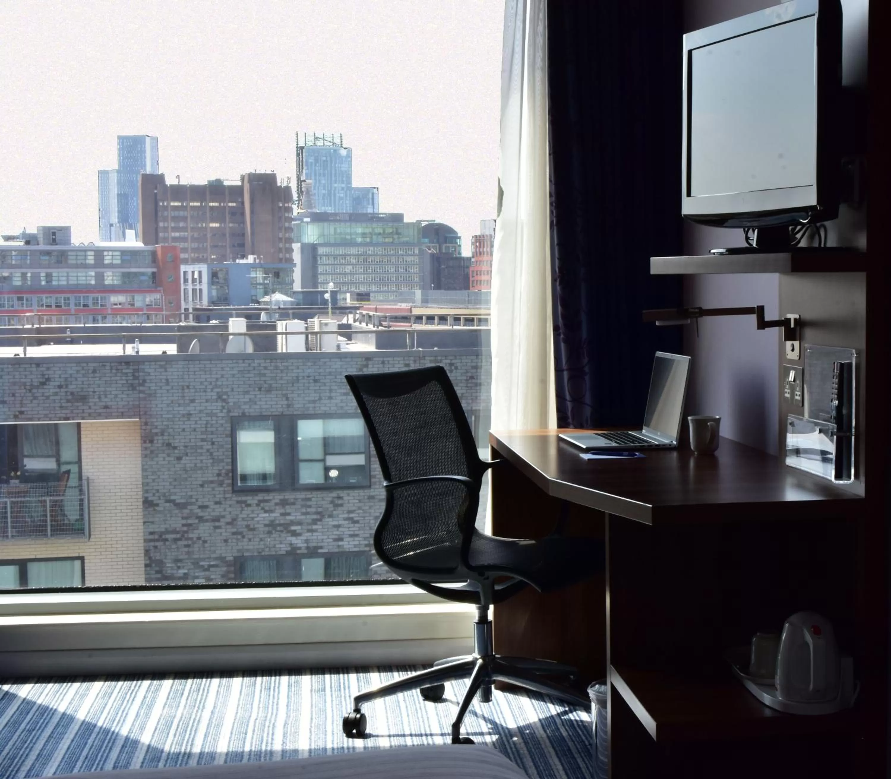 TV and multimedia in Holiday Inn Express Manchester City Centre Arena by IHG