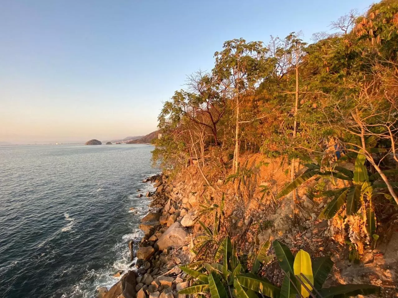 Traditional Sierra Leon Oceanfront Rooms - Adults Only