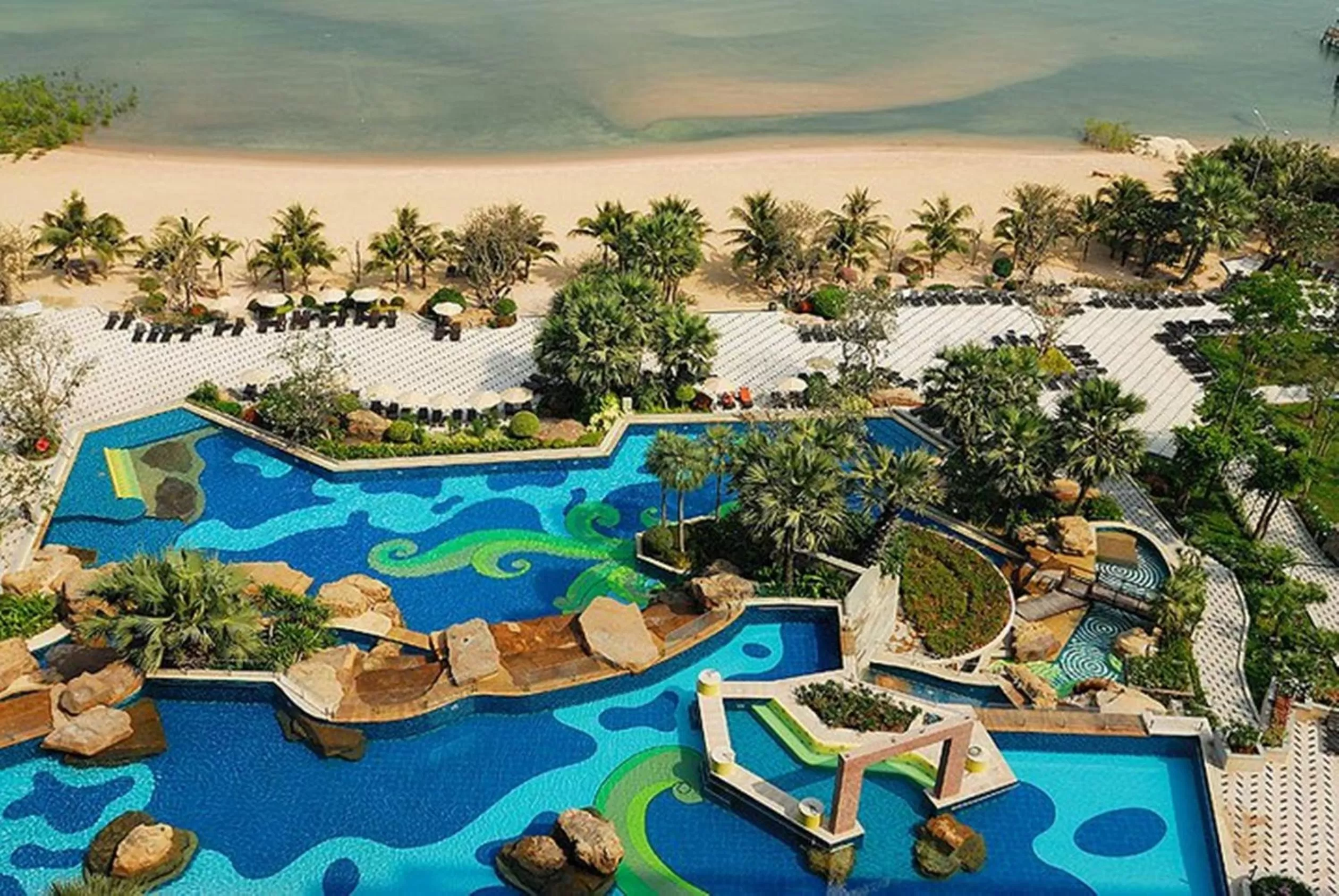 Beach in The Zign Hotel