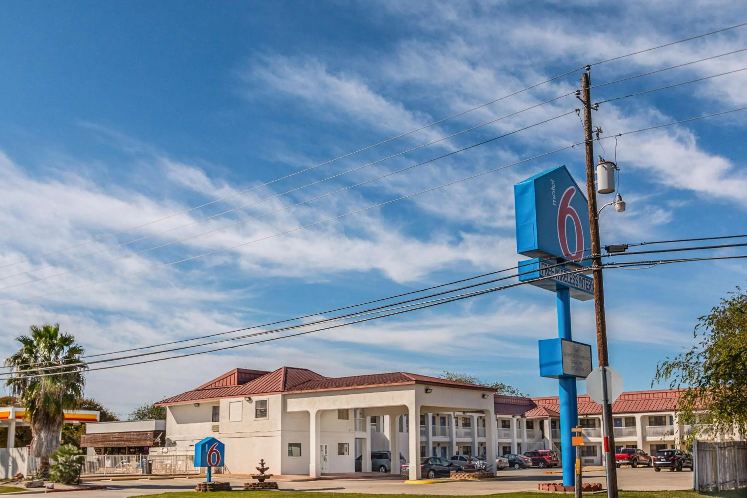 Property building in Motel 6-San Marcos, TX - North