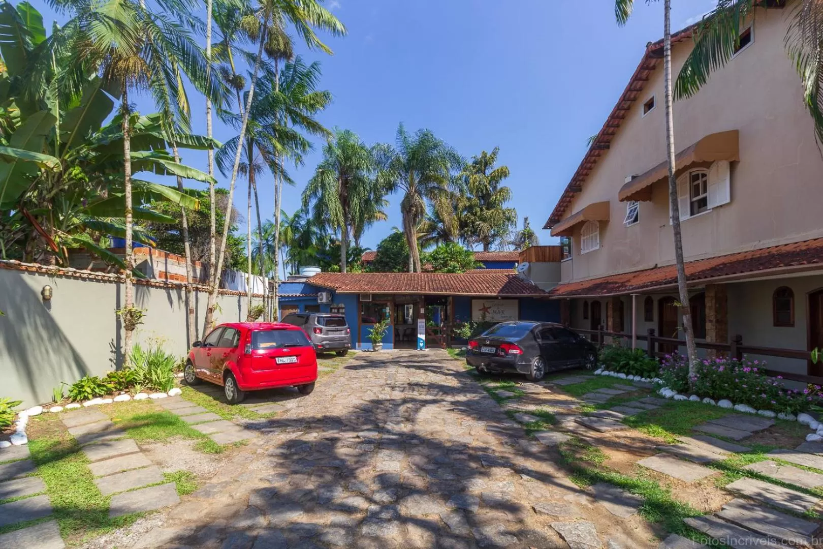 Parking, Property Building in Estrela do Mar Paraty