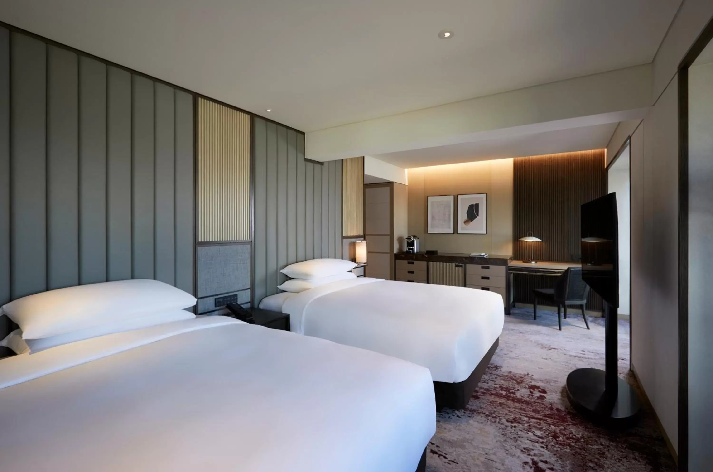 Premium Double Room with Two Double Beds in Grand InterContinental Seoul Parnas by IHG Premium Double Room with Two Double Beds in Grand InterContinental Seoul Parnas by IHG