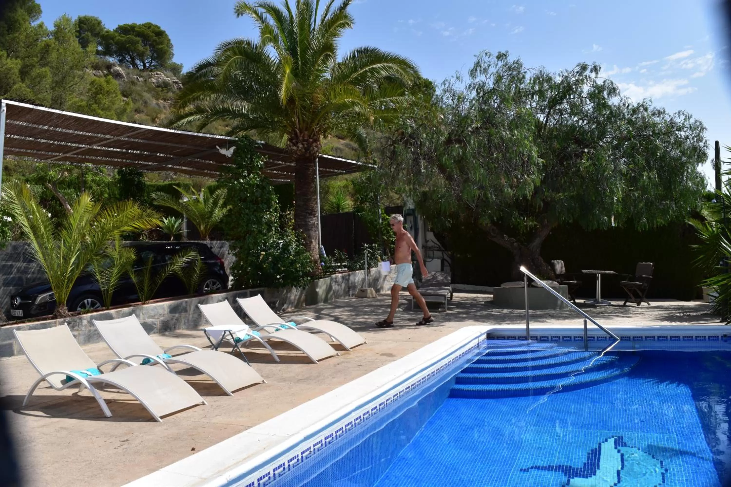 Swimming Pool in Casa Loro Loco B&B