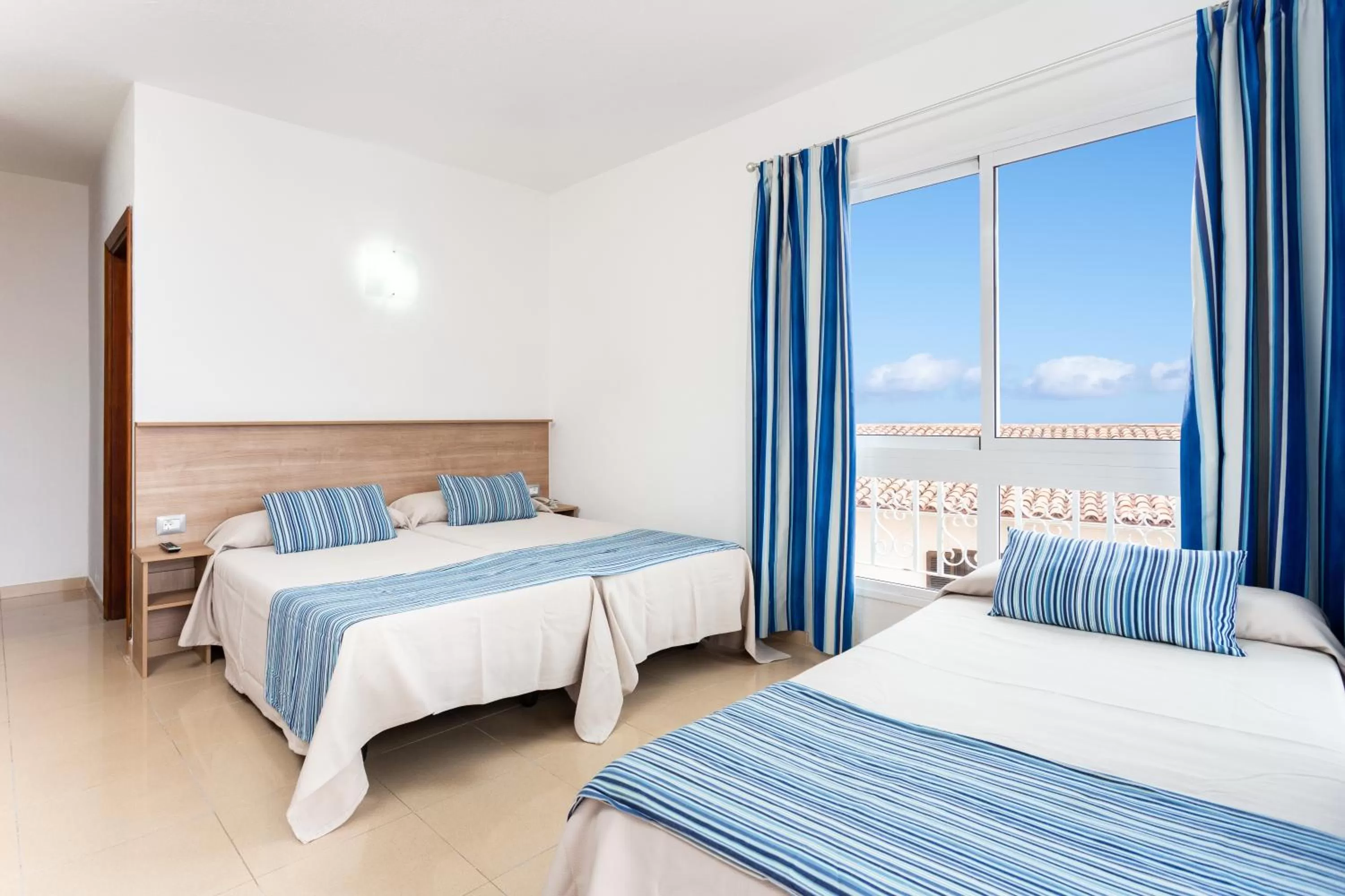 Bedroom, Bed in Globales Acuario