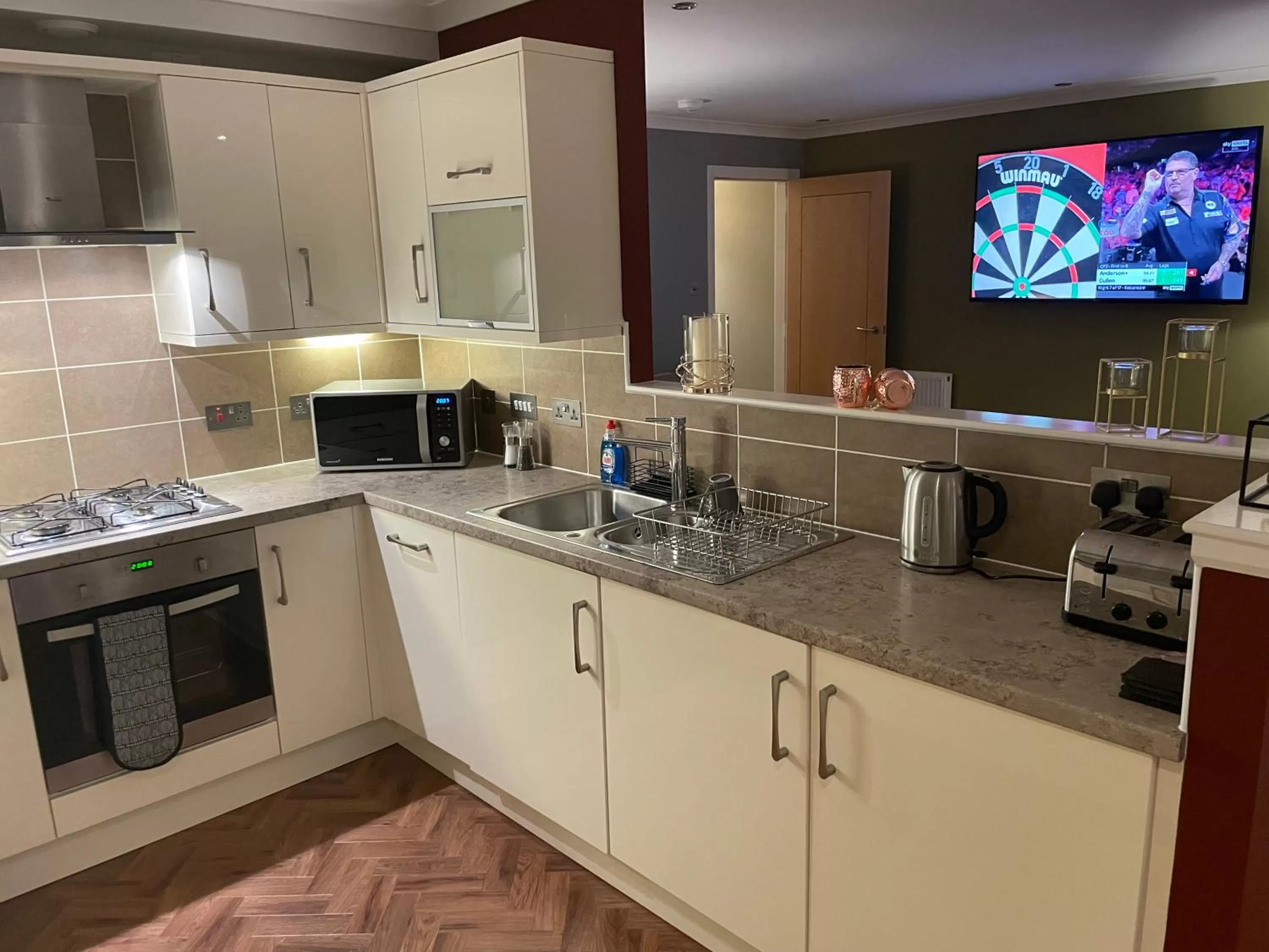 Kitchen or kitchenette in 19th Hole Hotel, Carnoustie