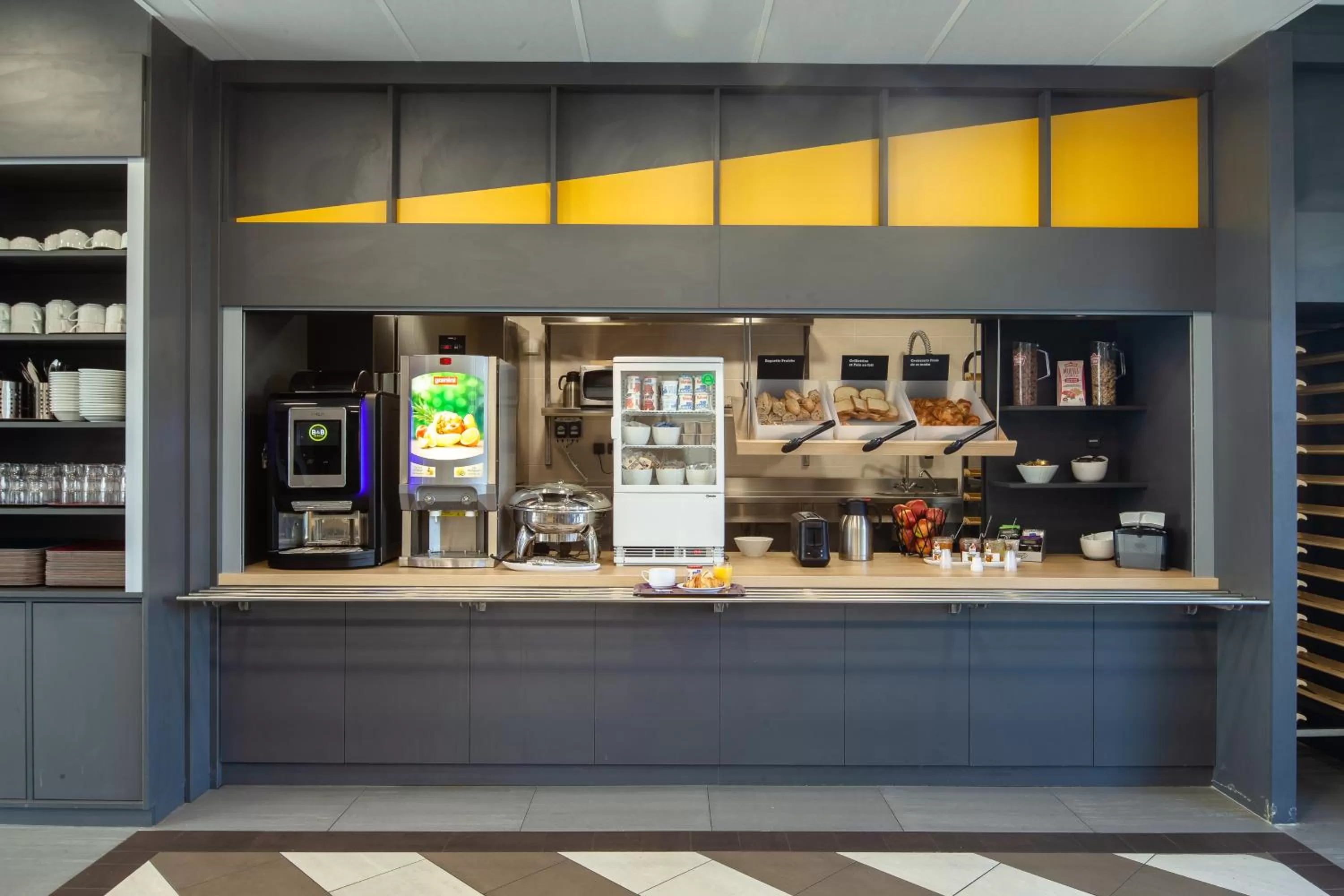 Buffet breakfast in B&B HOTEL Meaux