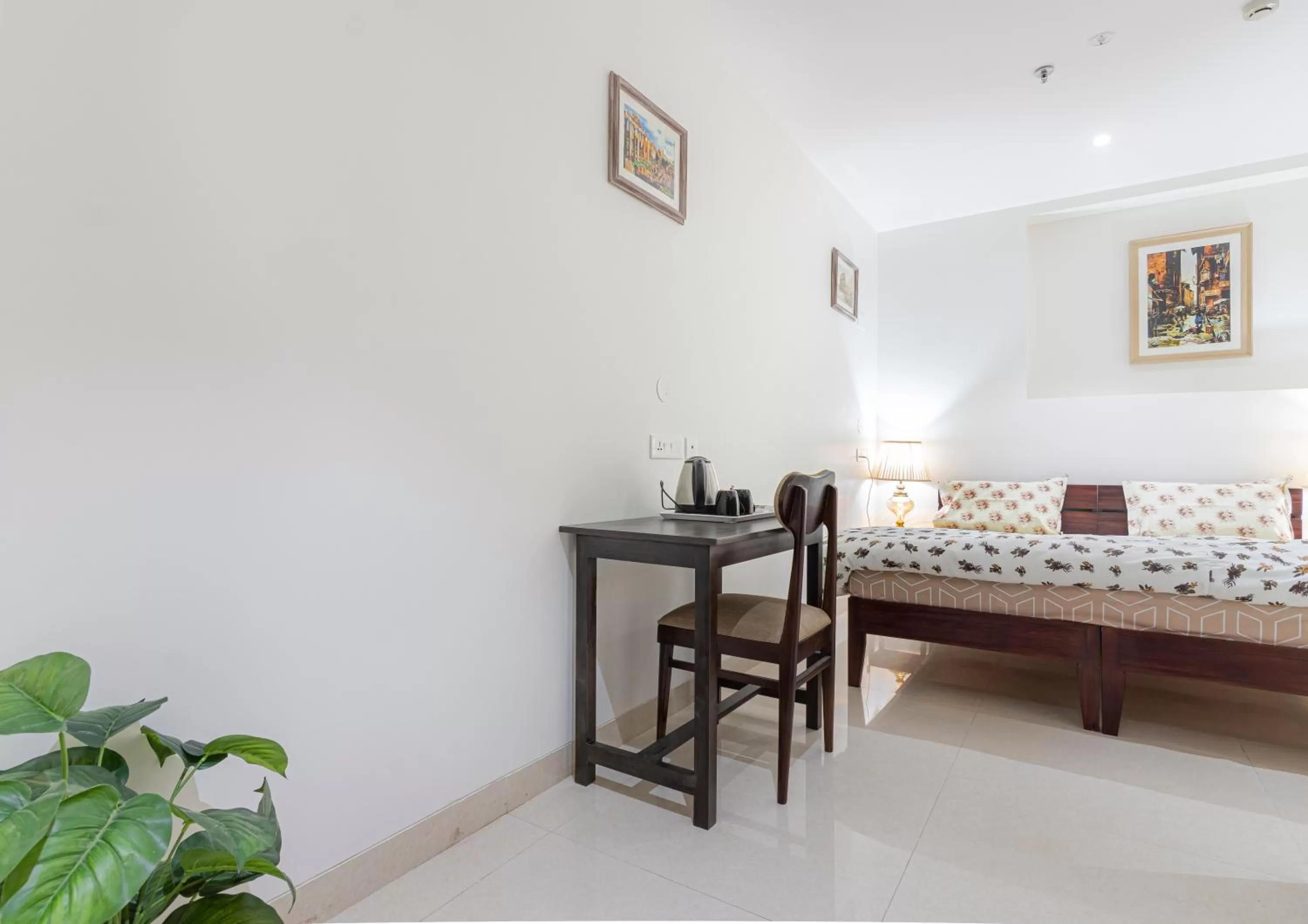 Bedroom, Bed in House of Backpackers