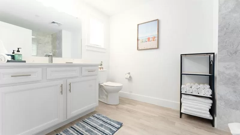 Harbourtown Suites on Plymouth Harbor