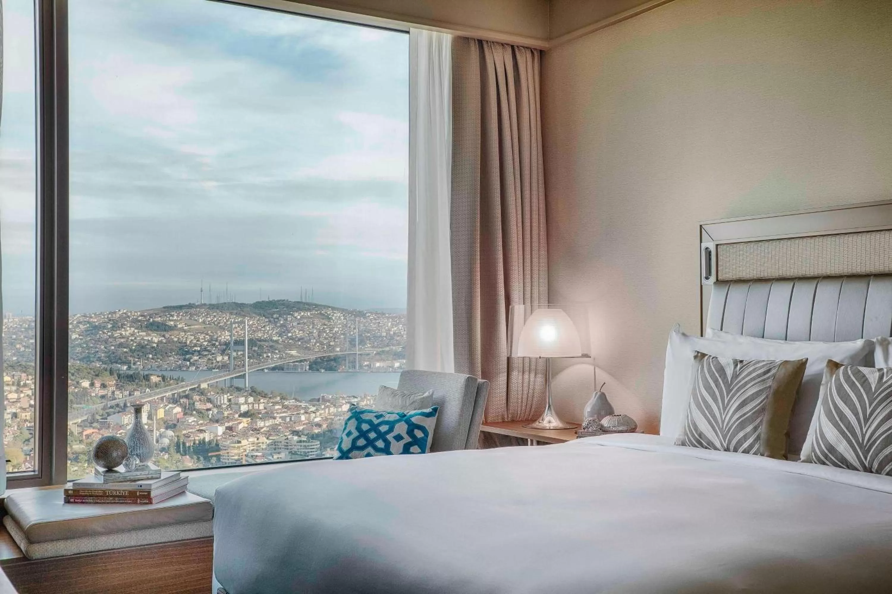 Photo of the whole room, Bed in Renaissance Istanbul Polat Bosphorus Hotel
