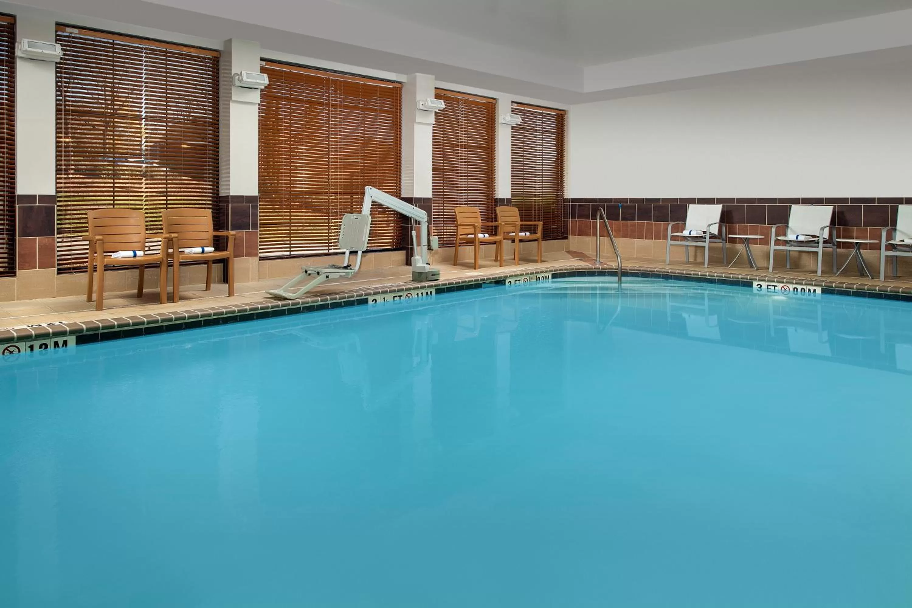 Swimming pool in Staybridge Suites Columbia by IHG