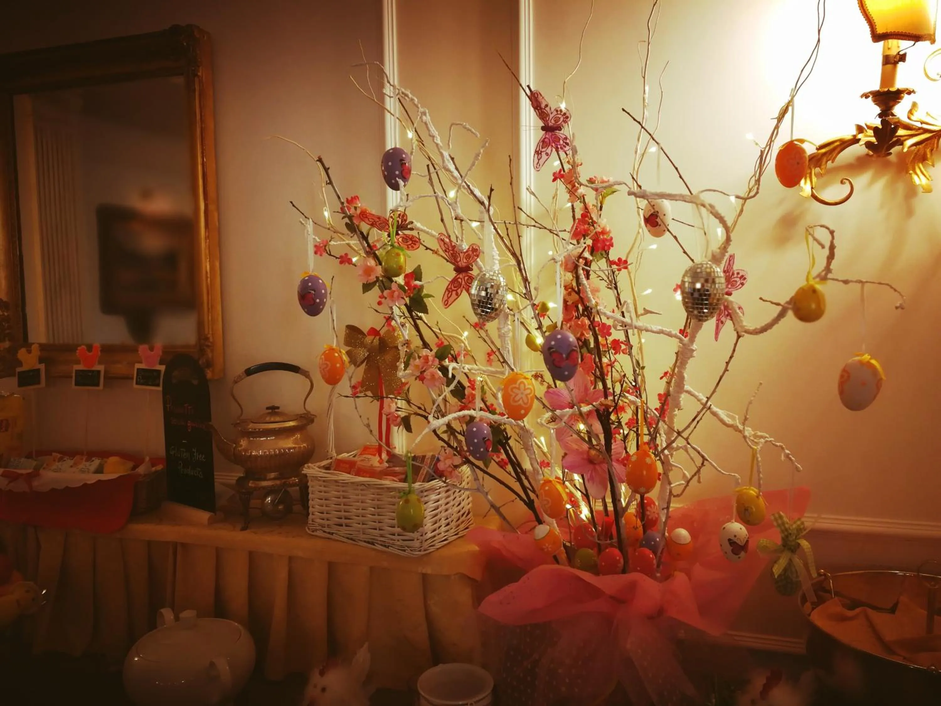 Decorative detail in Hotel Royal