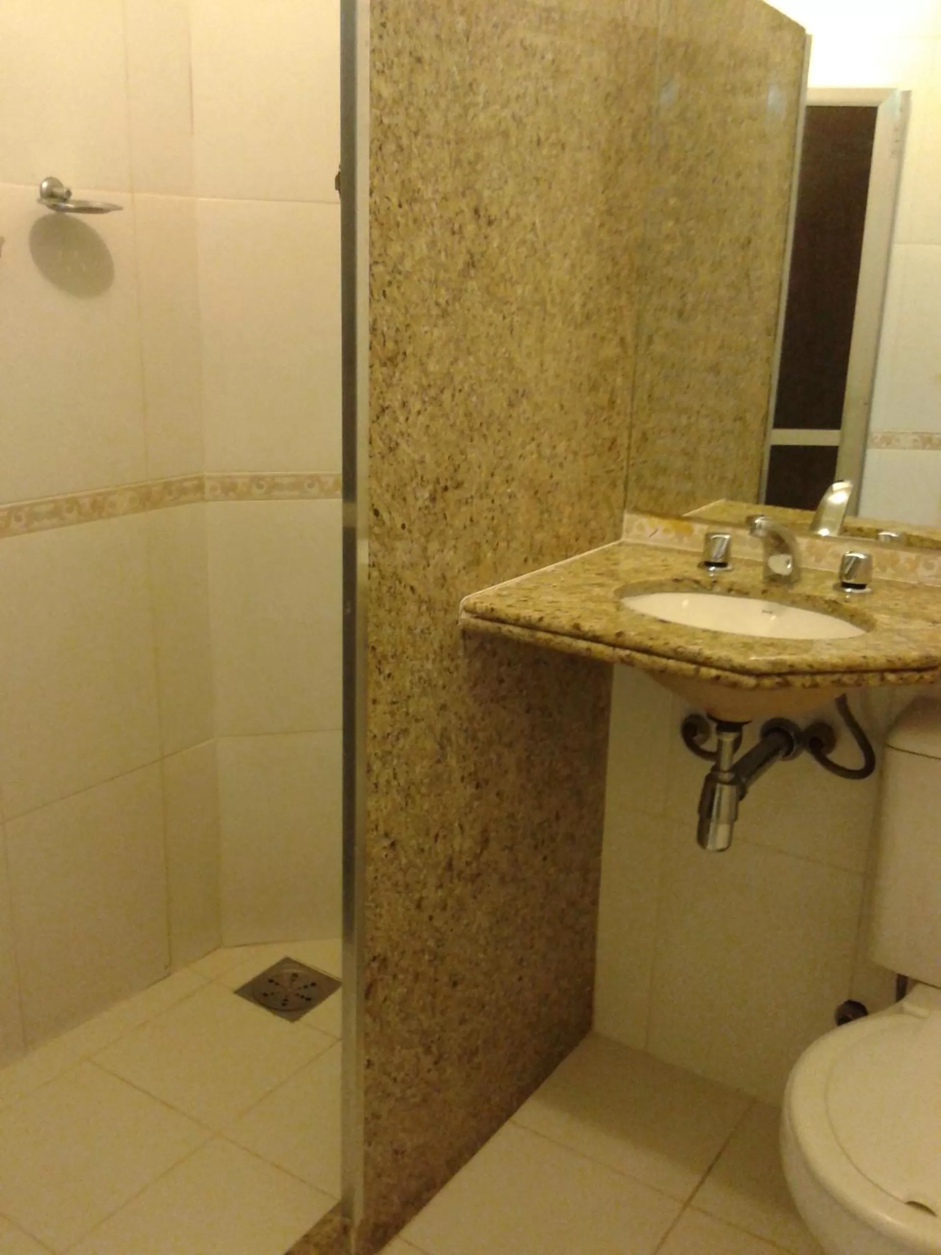 Bathroom in Hotel Venezuela