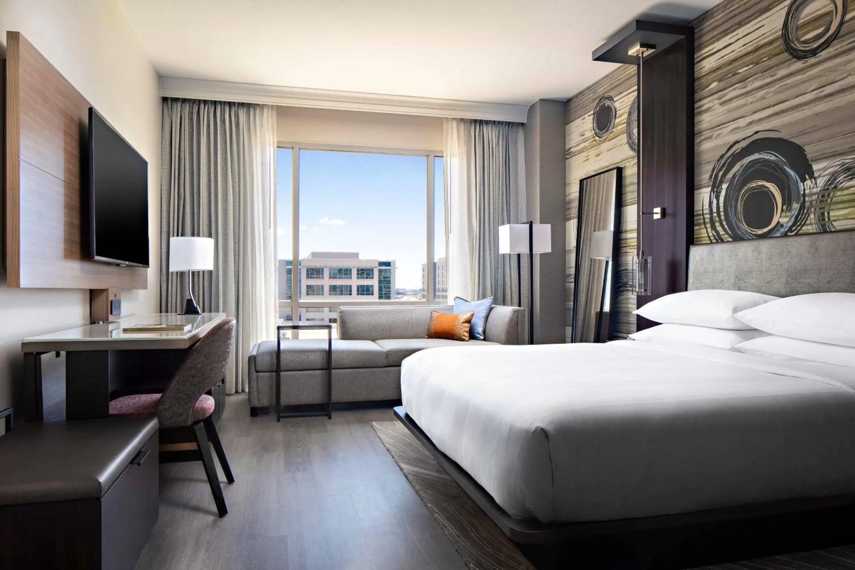 Guest Room - Concierge Level in Dallas/Plano Marriott at Legacy Town Center