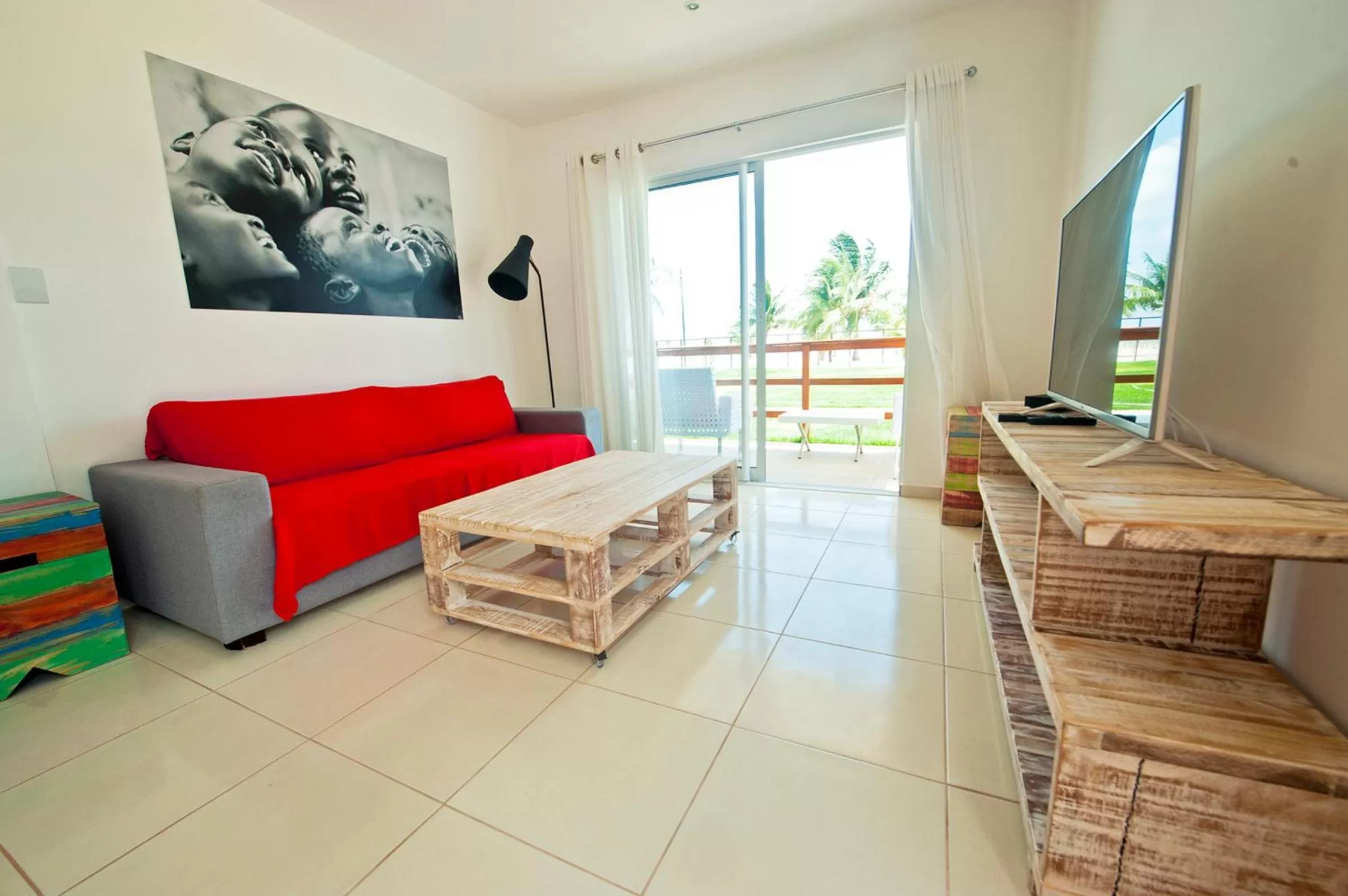 Living room, Seating Area in Manga Verde Beach Residence