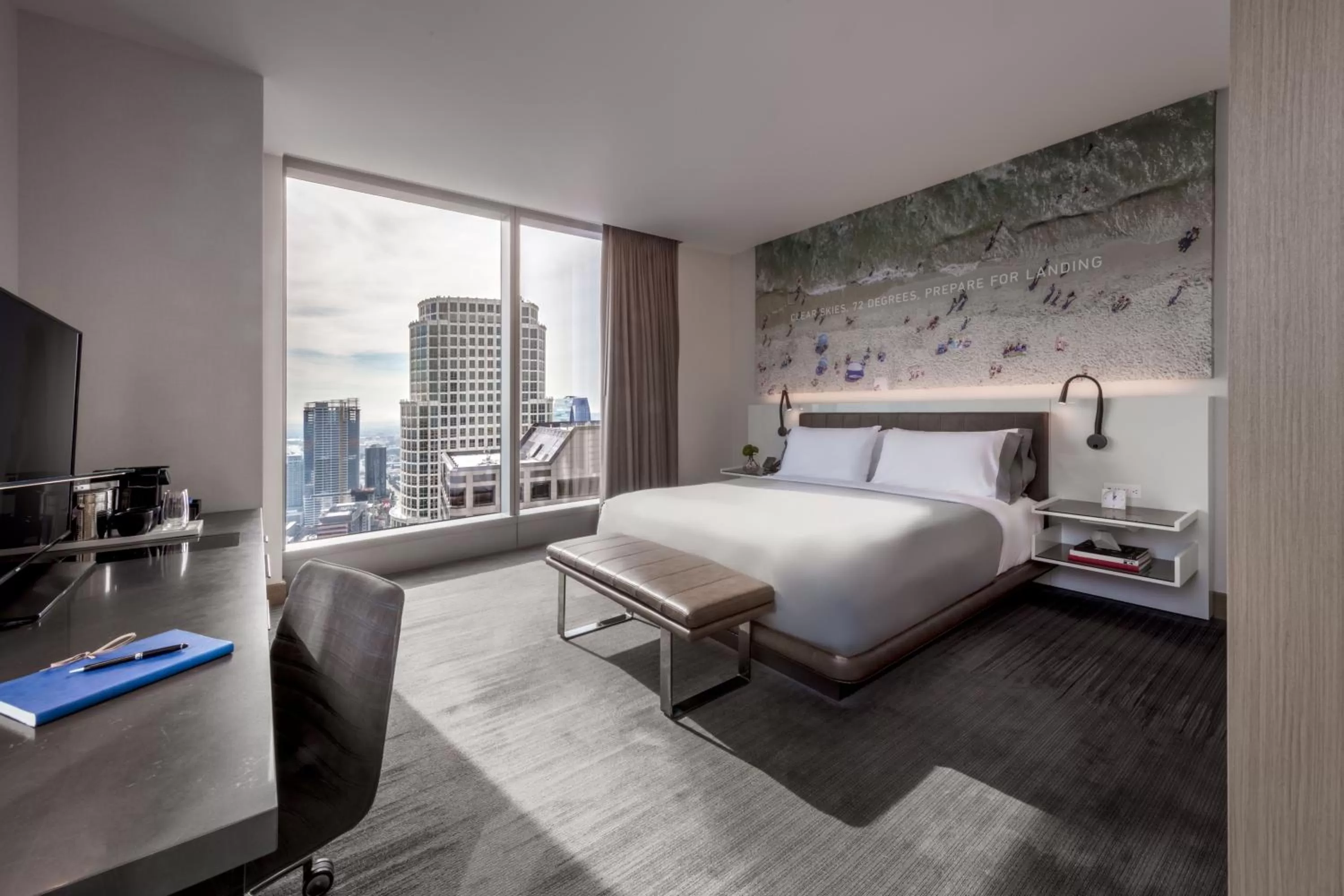 Photo of the whole room, Bed in InterContinental - Los Angeles Downtown by IHG