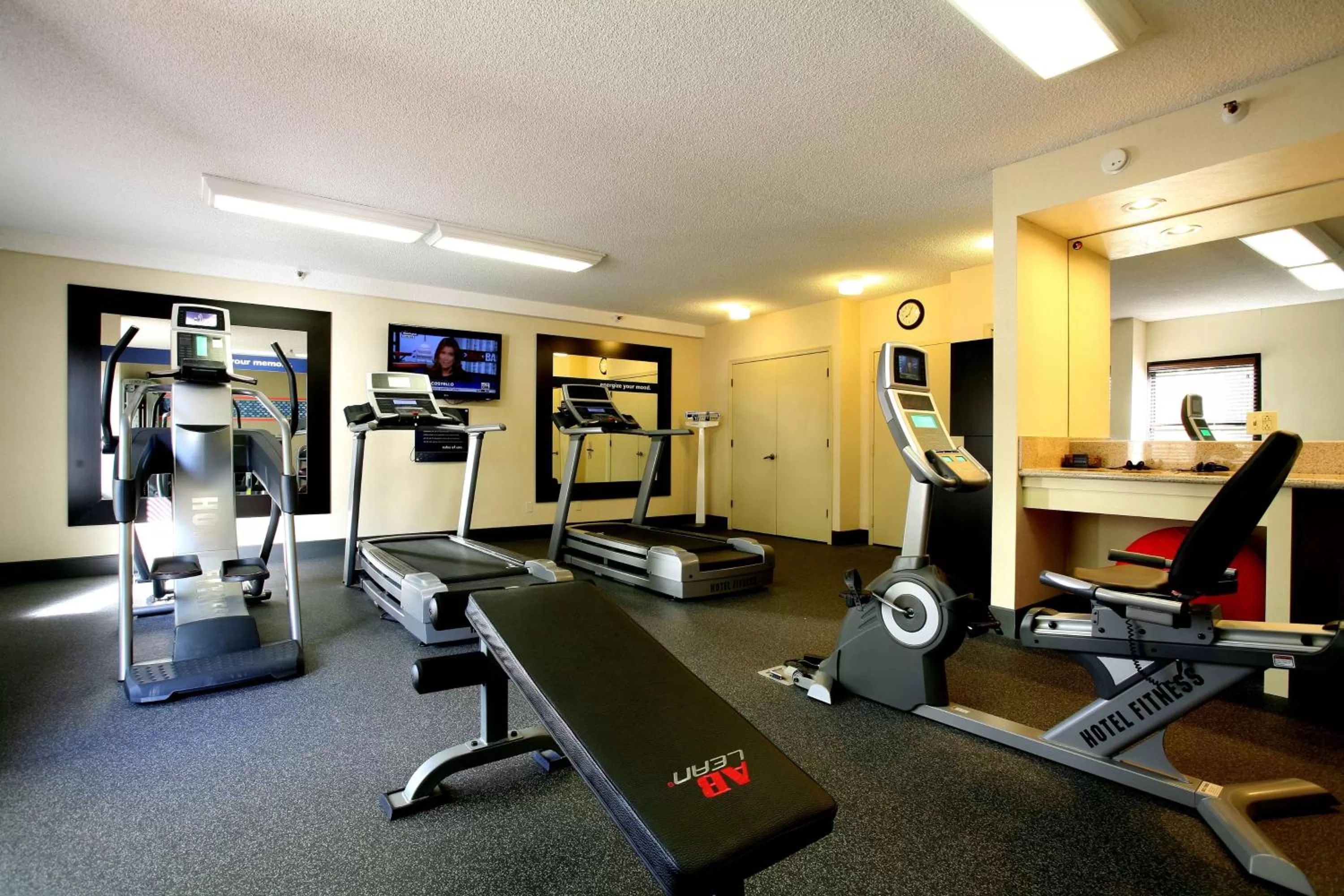 Fitness centre/facilities in Hampton Inn Tucson-Airport