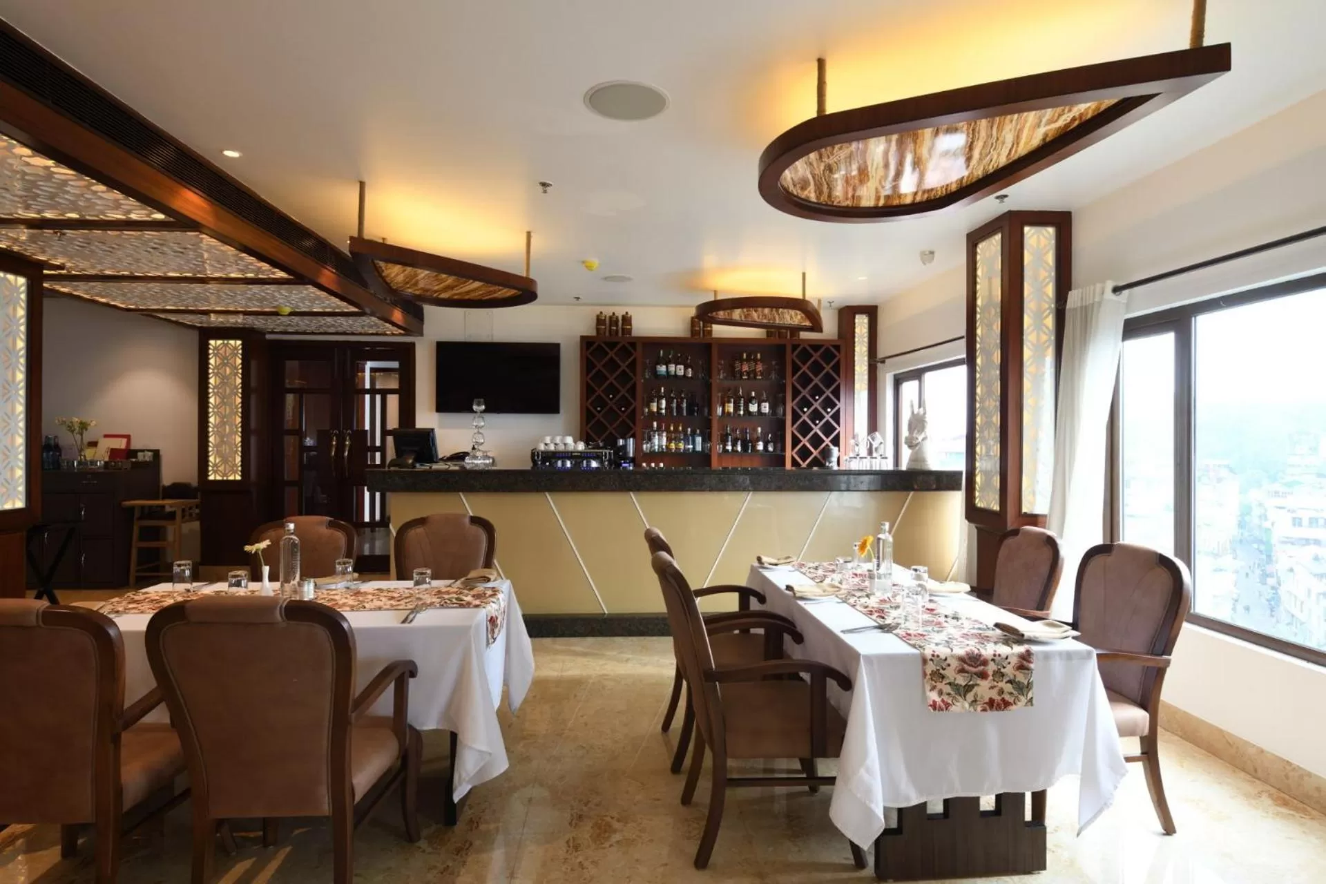 Ramada by Wyndham Gangtok Hotel & Casino Golden