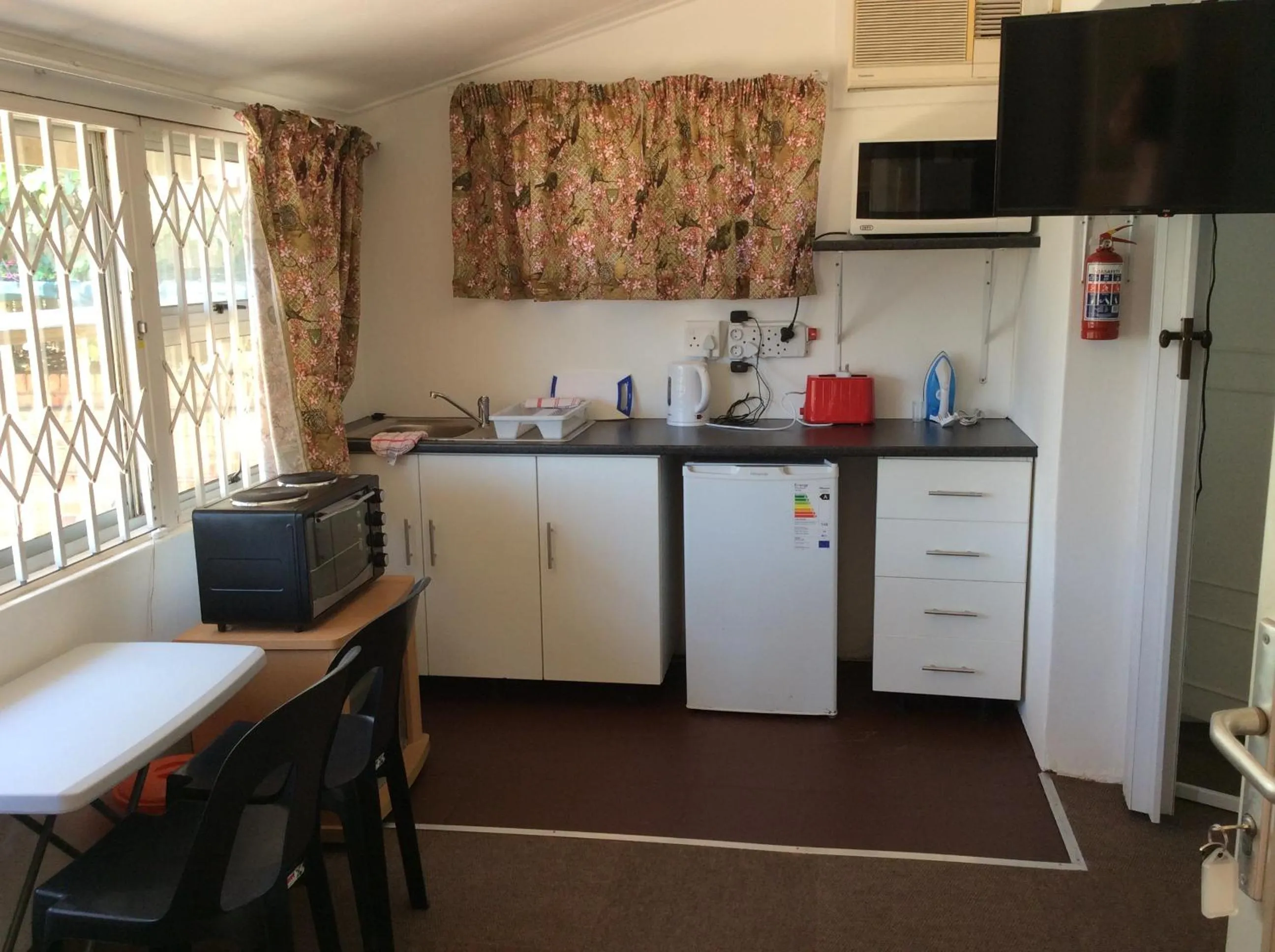 Kitchen or kitchenette in Clinch Self Catering