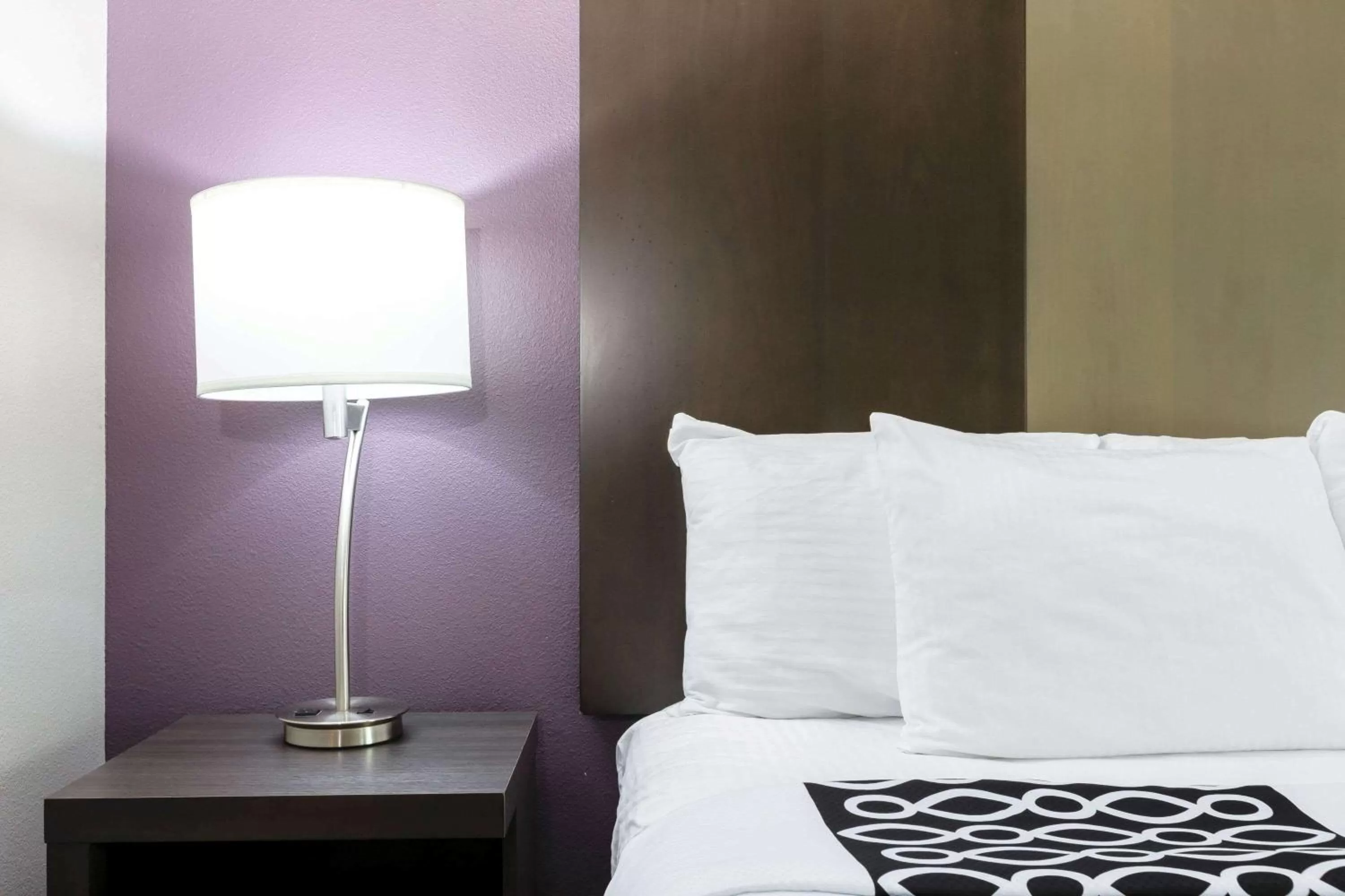 Photo of the whole room in La Quinta by Wyndham Claremore