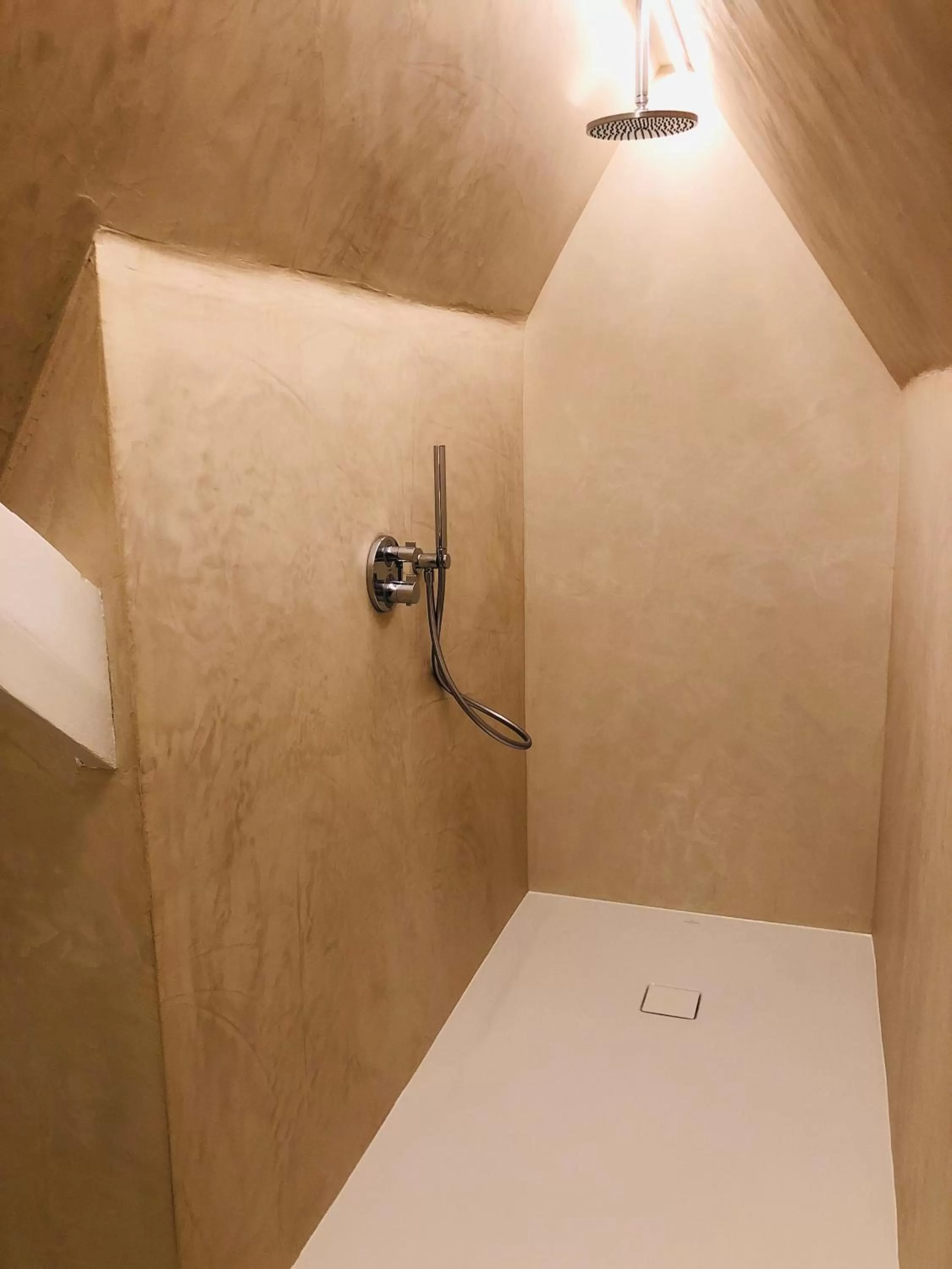 Bathroom in Suites Le Porte-Bonheur