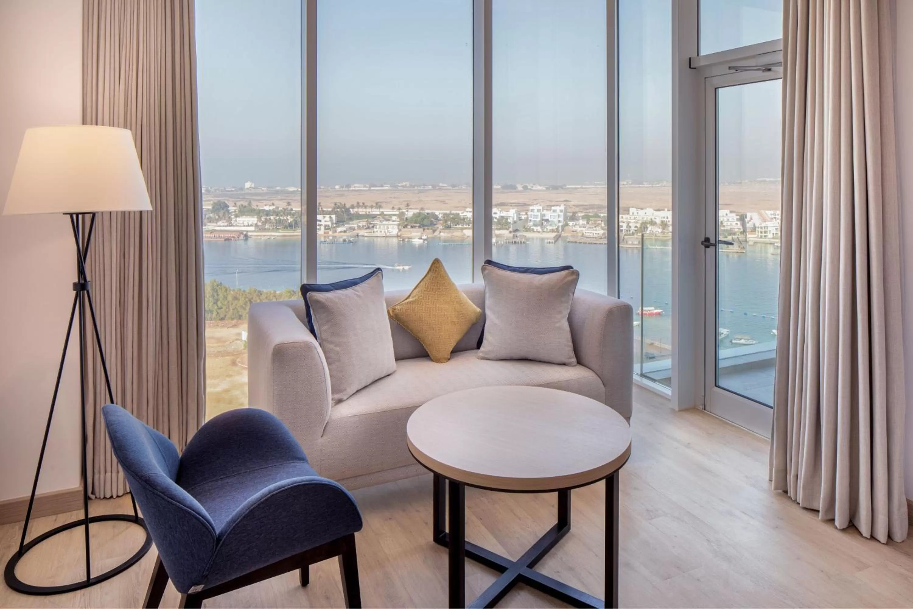 Photo of the whole room in Four Points by Sheraton Jeddah Corniche